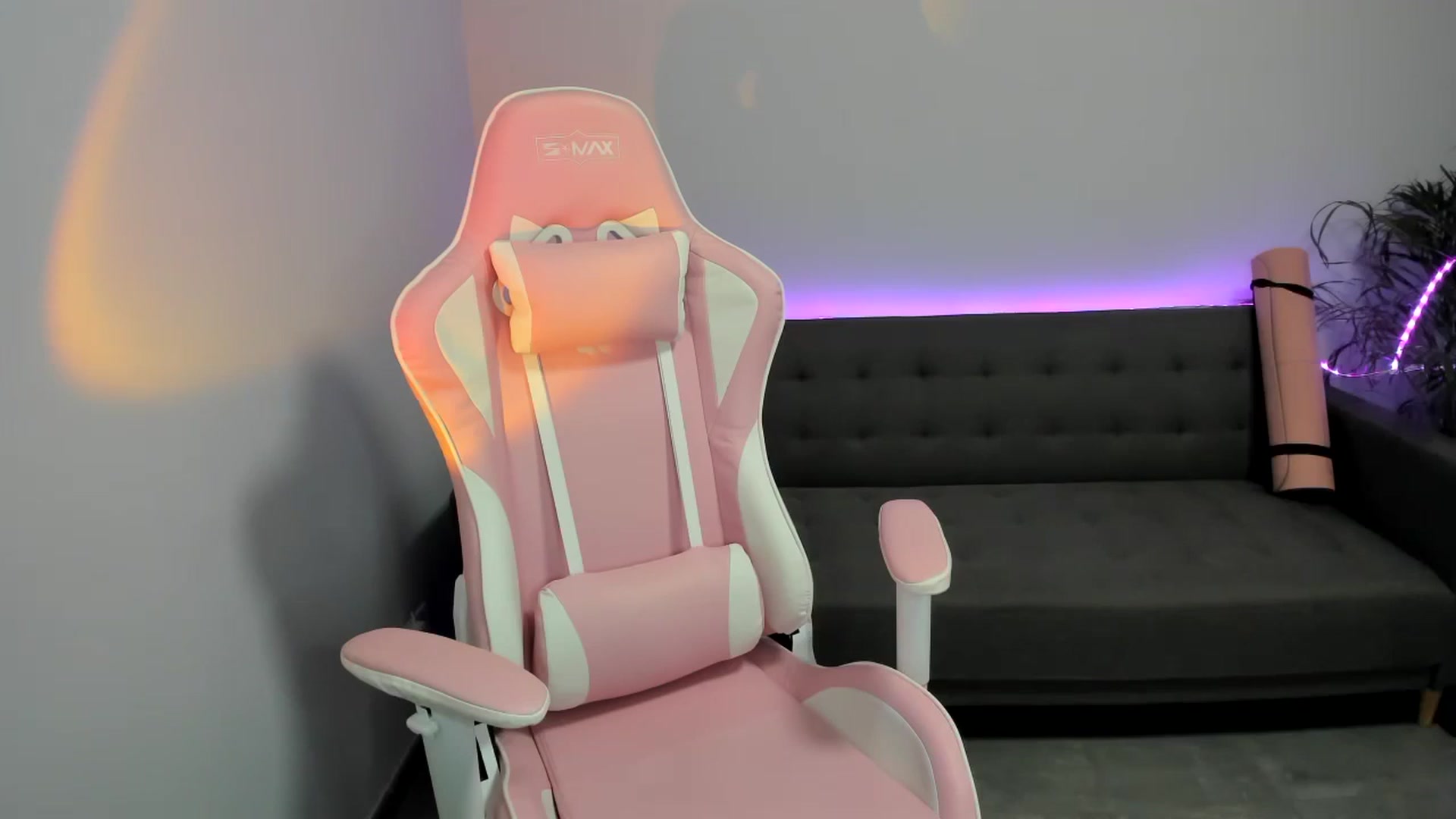 Gallery image thumbnail from SAINT_M's myfreecams stream on, 03/13/2024, 24:13 image 2 of 20