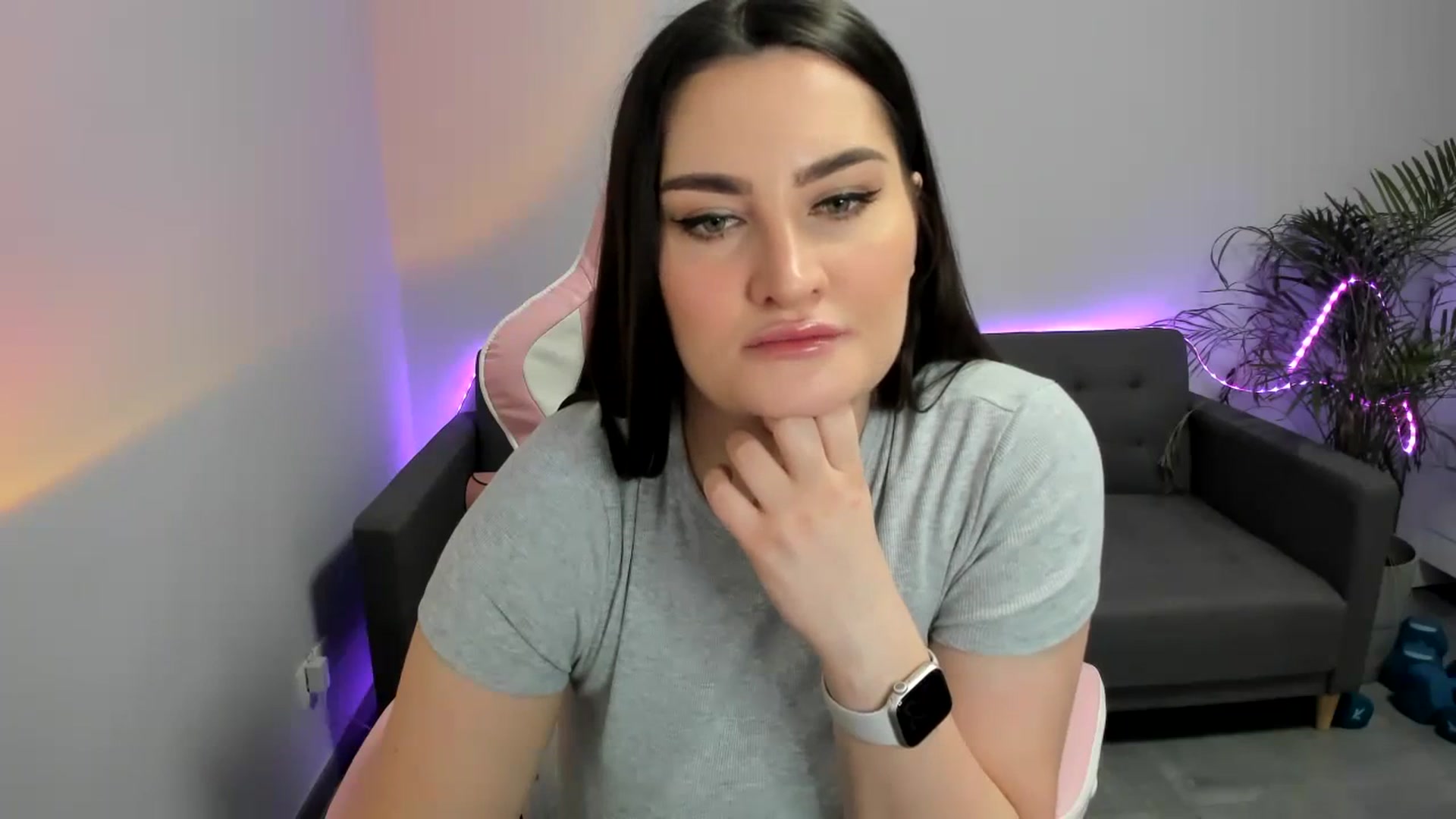 Gallery image thumbnail from SAINT_M's myfreecams stream on, 03/18/2024, 22:54 image 8 of 20