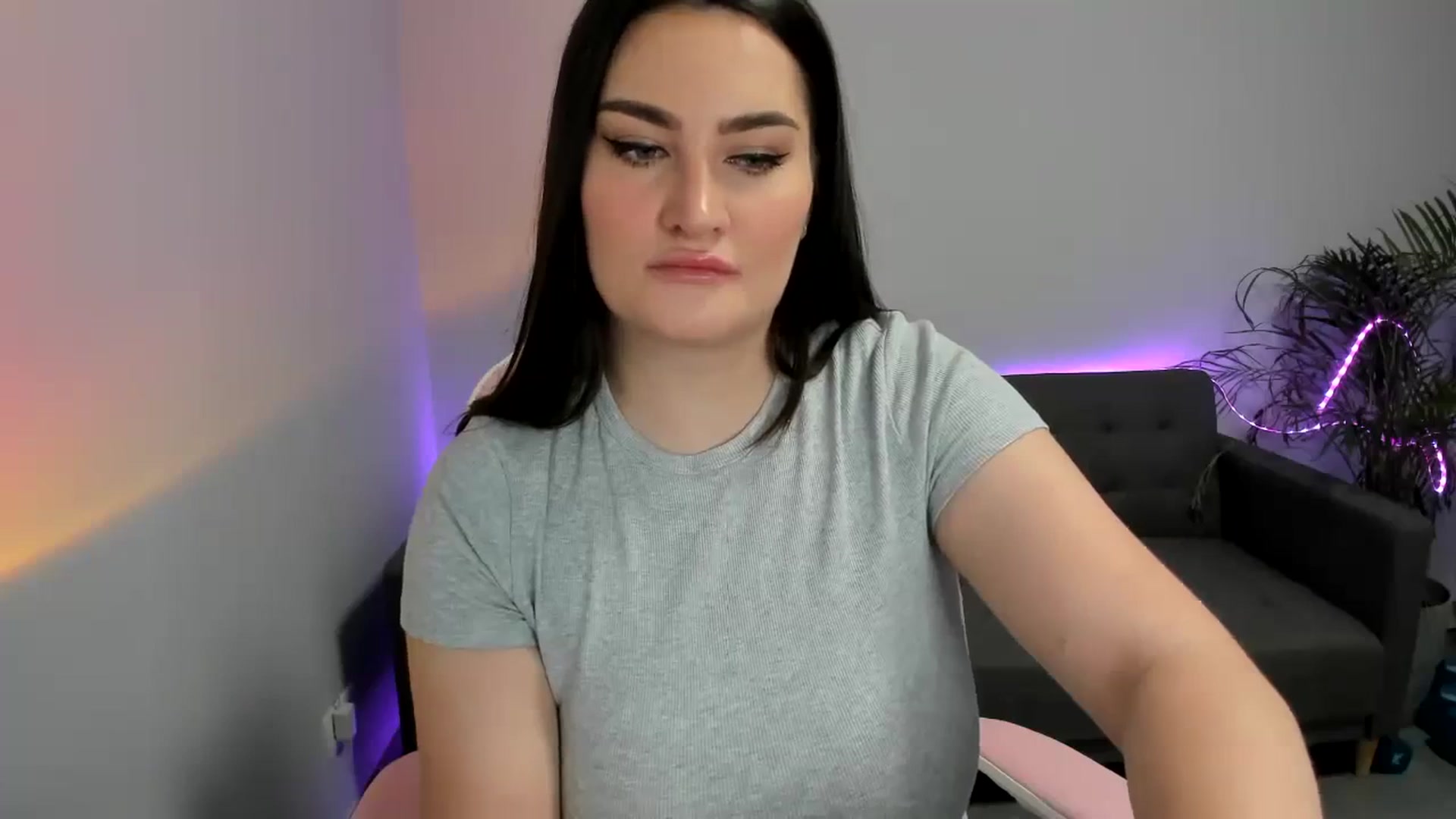 Gallery image thumbnail from SAINT_M's myfreecams stream on, 03/18/2024, 22:54 image 12 of 20