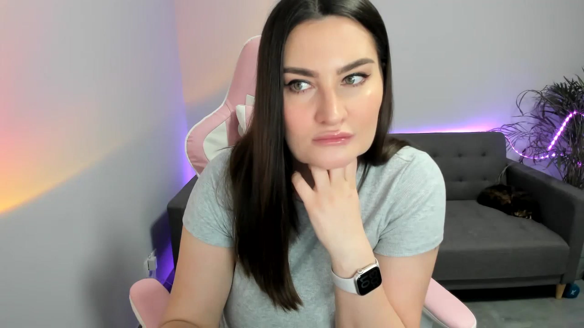 Gallery image thumbnail from SAINT_M's myfreecams stream on, 03/19/2024, 24:21 image 16 of 20
