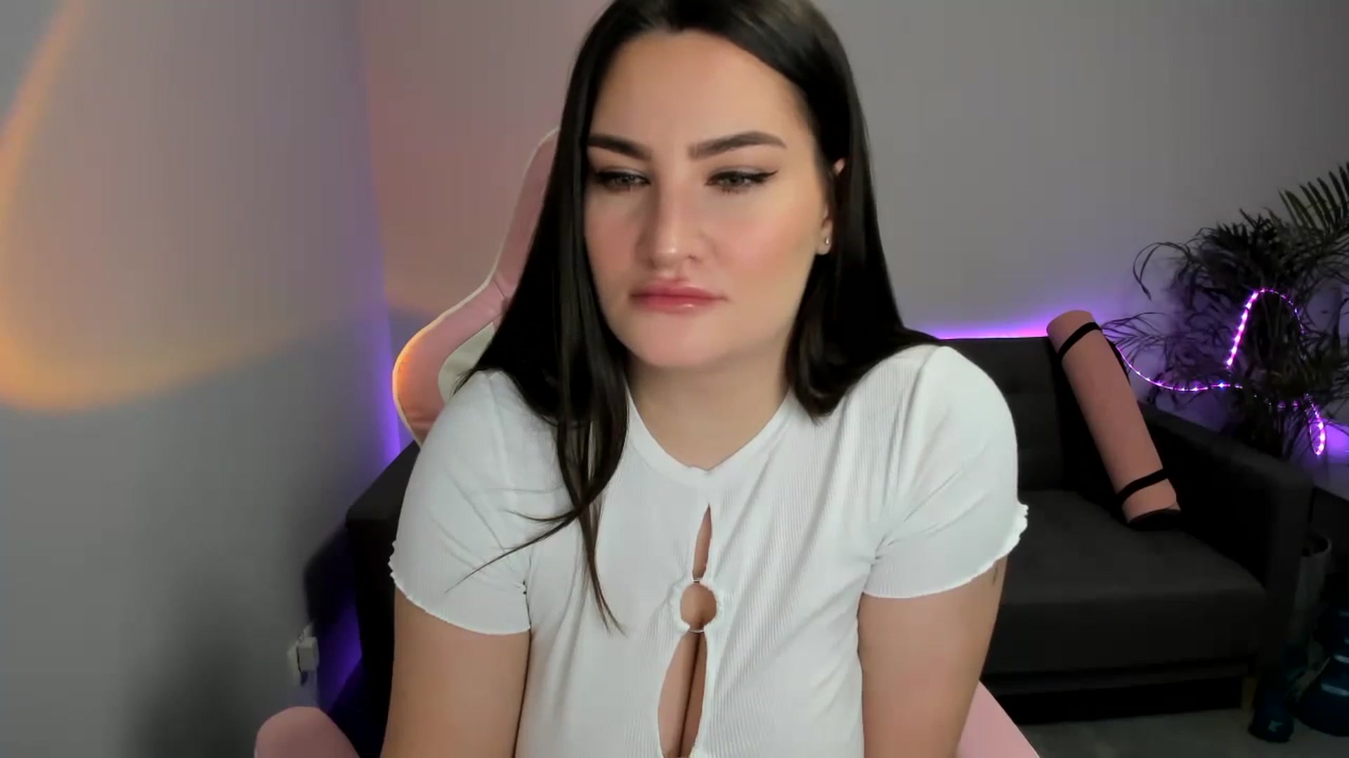 Gallery image thumbnail from SAINT_M's myfreecams stream on, 03/20/2024, 22:00 image 16 of 20
