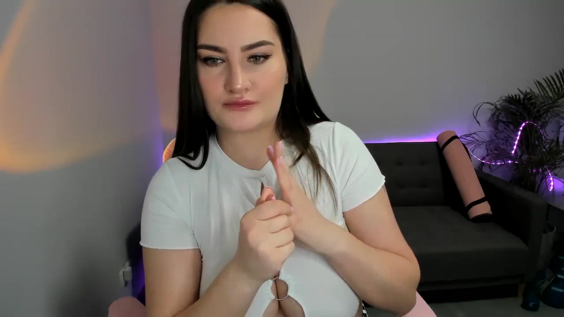 Gallery image thumbnail from SAINT_M's myfreecams stream on, 03/20/2024, 22:00 image 20 of 20