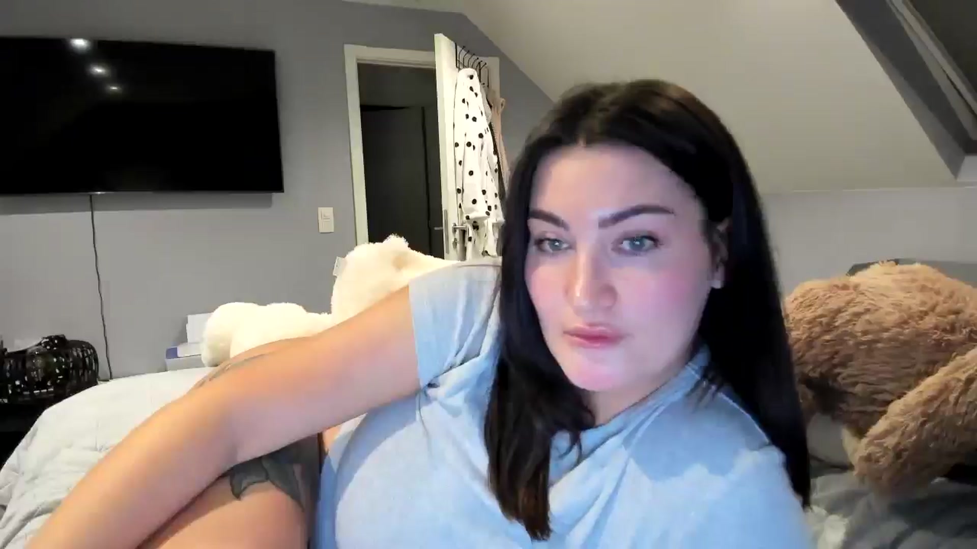 Gallery image thumbnail from SAINT_M's myfreecams stream on, 09/28/2025, 21:28 image 7 of 20