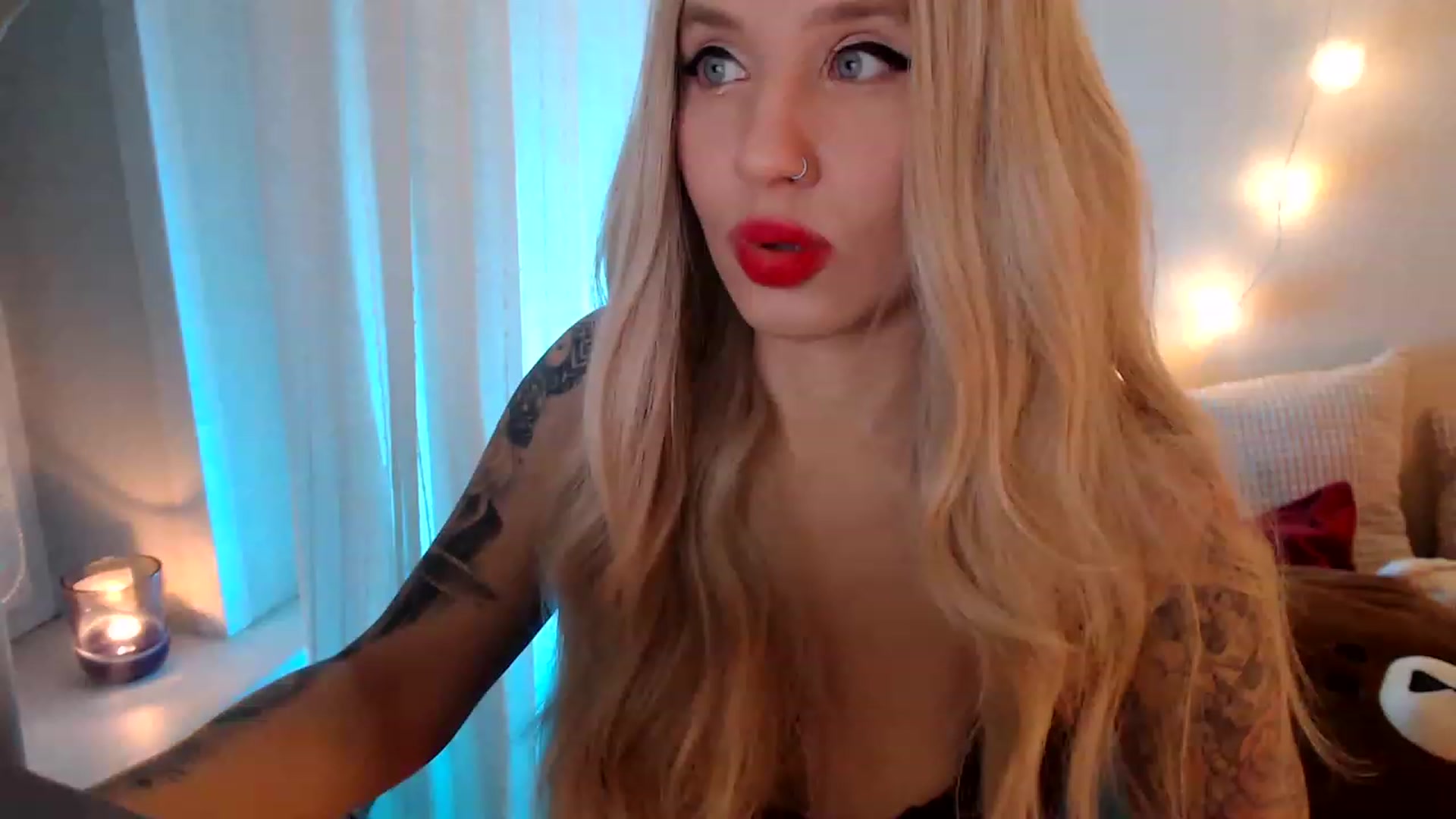 Gallery image thumbnail from SASHA_SHOKI's myfreecams stream on, 11/15/2022, 19:48 image 19 of 20