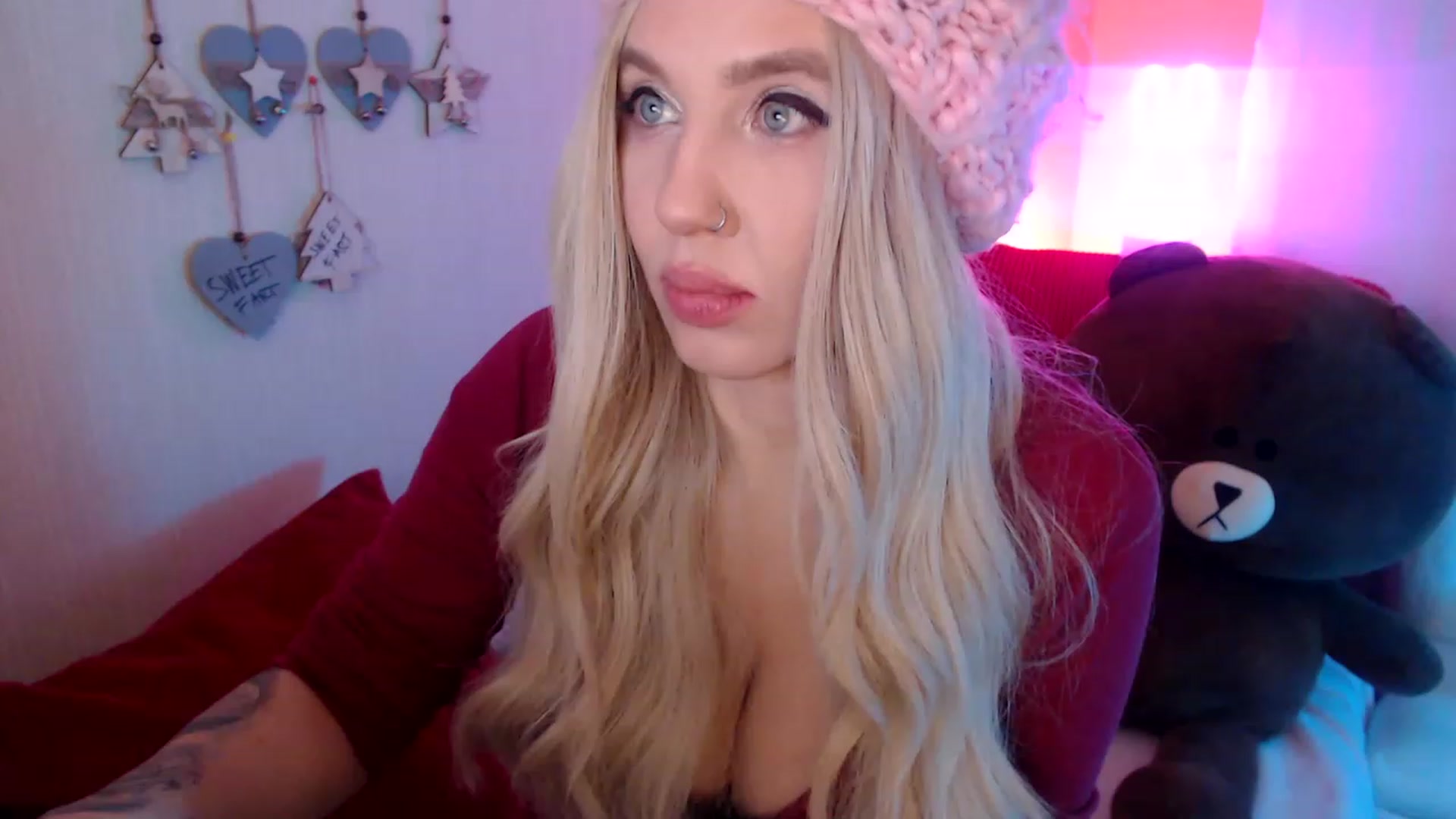 Gallery image thumbnail from SASHA_SHOKI's myfreecams stream on, 11/17/2022, 19:53 image 3 of 20