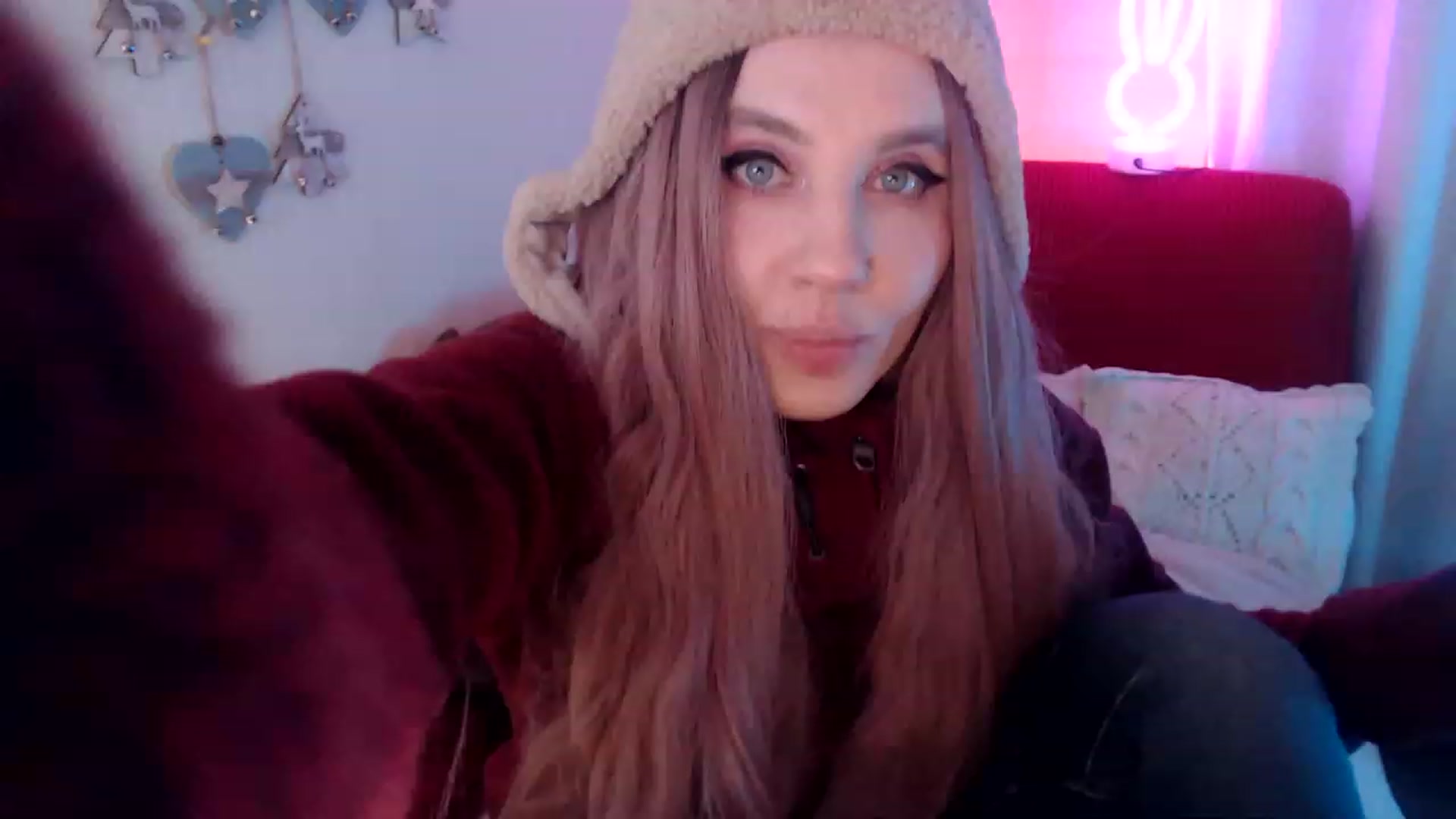 Gallery image thumbnail from SASHA_SHOKI's myfreecams stream on, 11/19/2022, 18:47 image 4 of 20