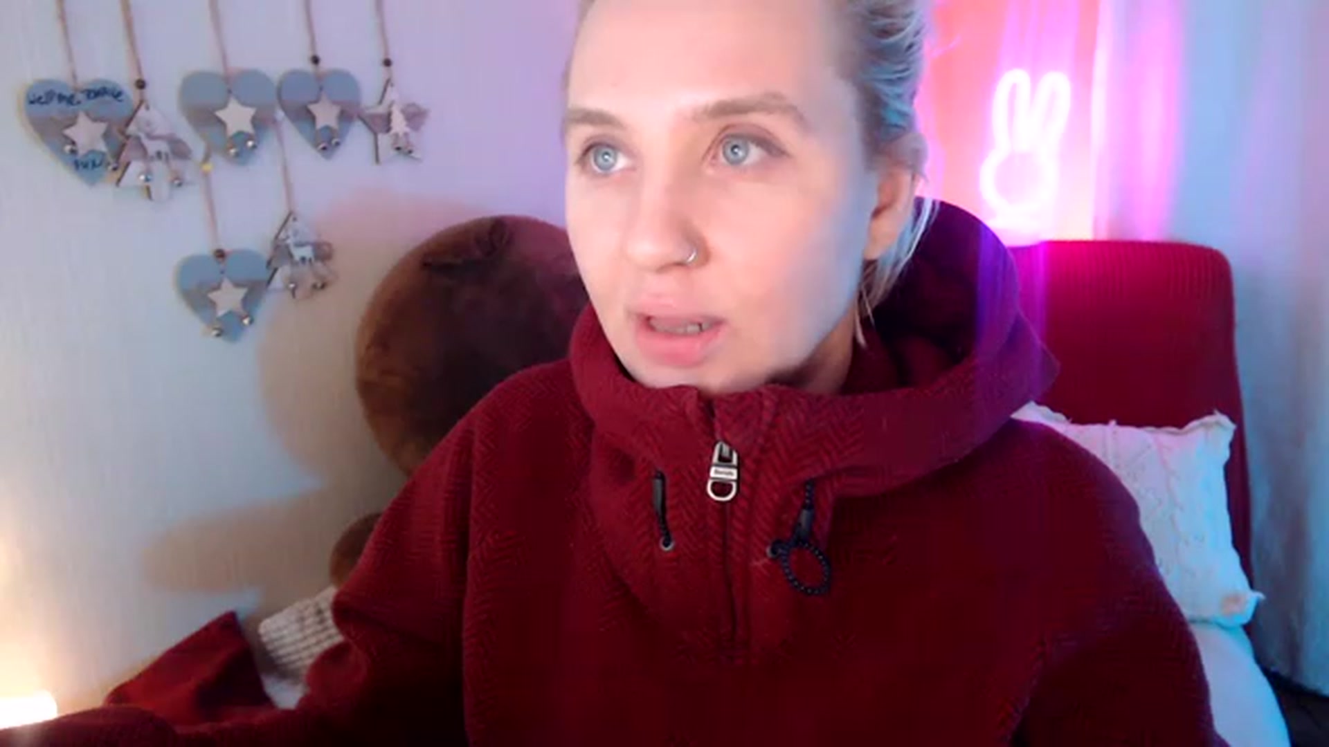 Gallery image thumbnail from SASHA_SHOKI's myfreecams stream on, 11/21/2022, 16:44 image 12 of 20