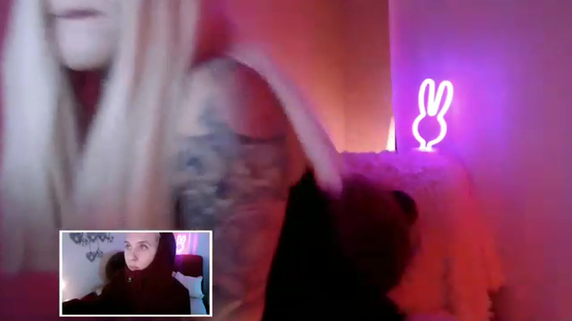 Gallery image thumbnail from SASHA_SHOKI's myfreecams stream on, 11/21/2022, 18:08 image 2 of 20