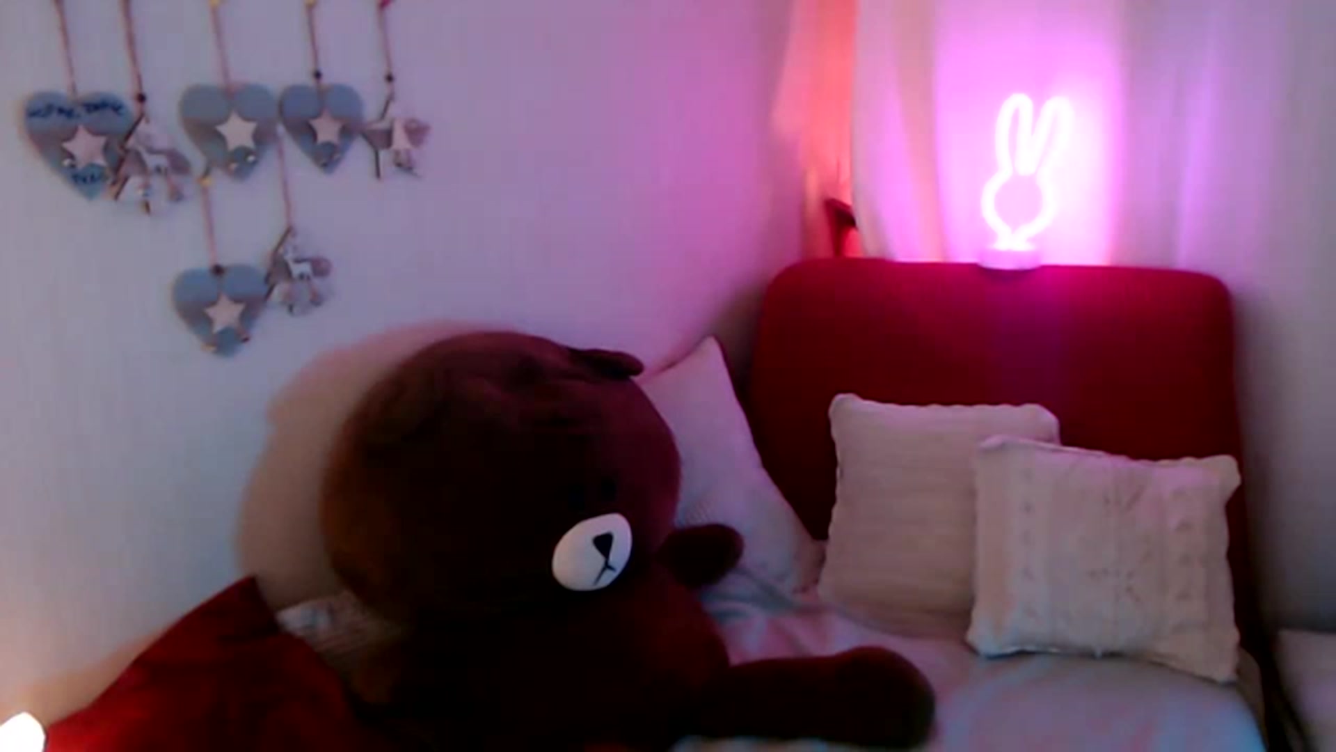 Gallery image thumbnail from SASHA_SHOKI's myfreecams stream on, 11/22/2022, 17:41 image 16 of 20