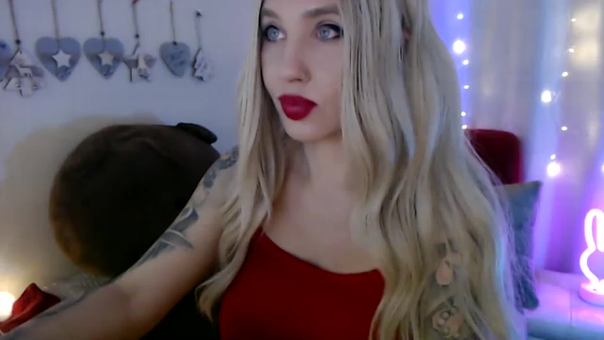 Gallery image thumbnail from SASHA_SHOKI's myfreecams stream on, 11/24/2022, 19:04 image 19 of 20