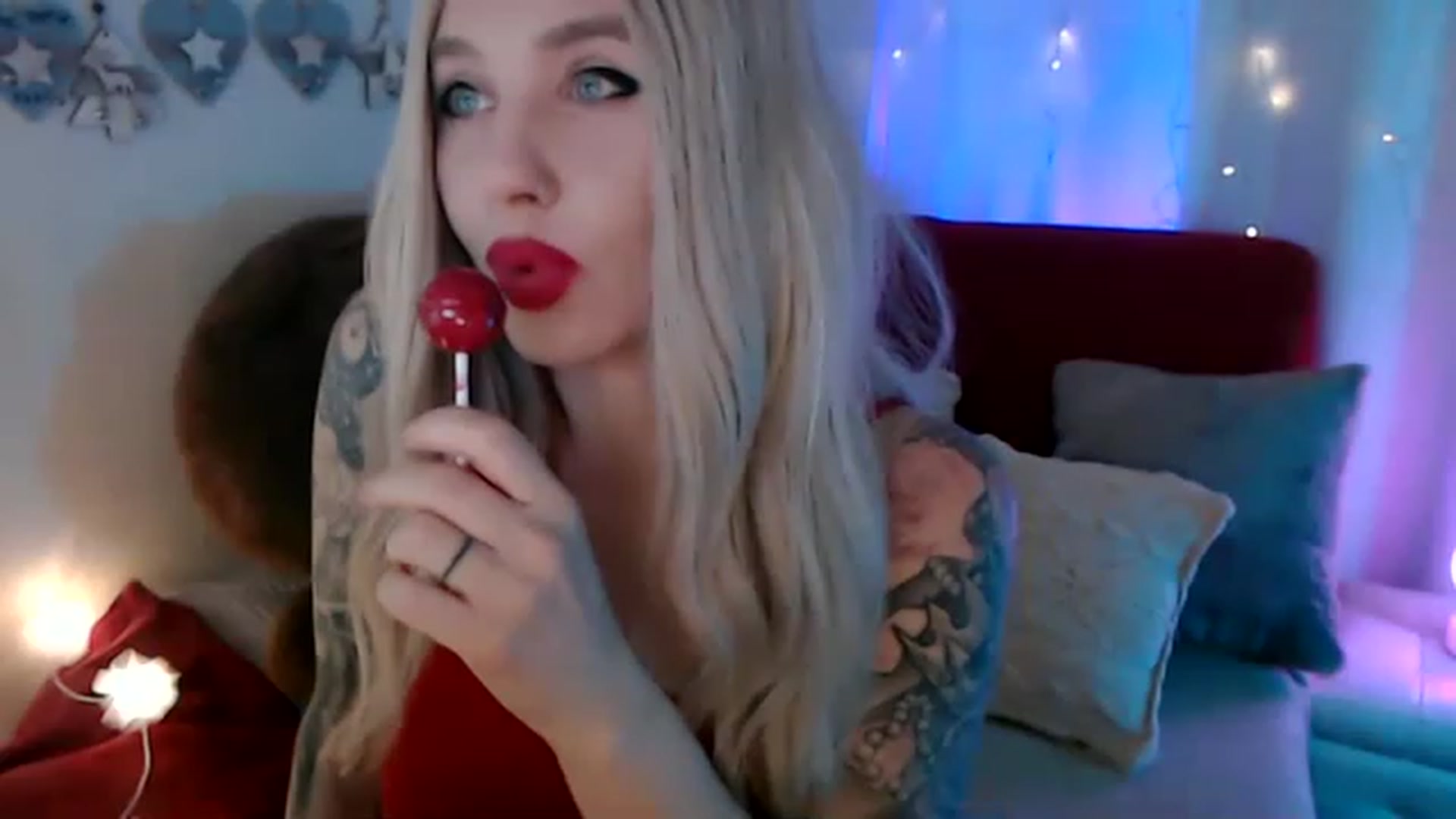 Gallery image thumbnail from SASHA_SHOKI's myfreecams stream on, 11/24/2022, 19:04 image 1 of 20
