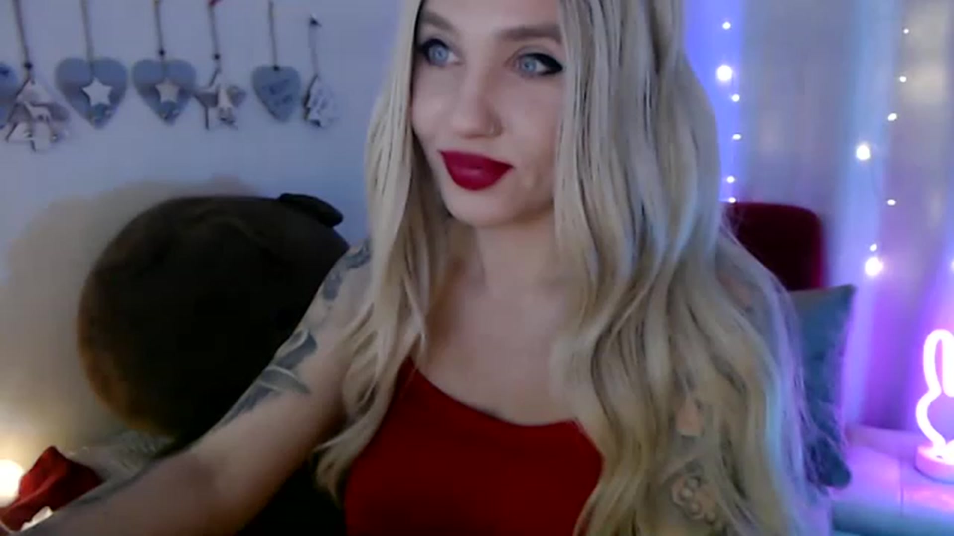 Gallery image thumbnail from SASHA_SHOKI's myfreecams stream on, 11/24/2022, 19:04 image 18 of 20