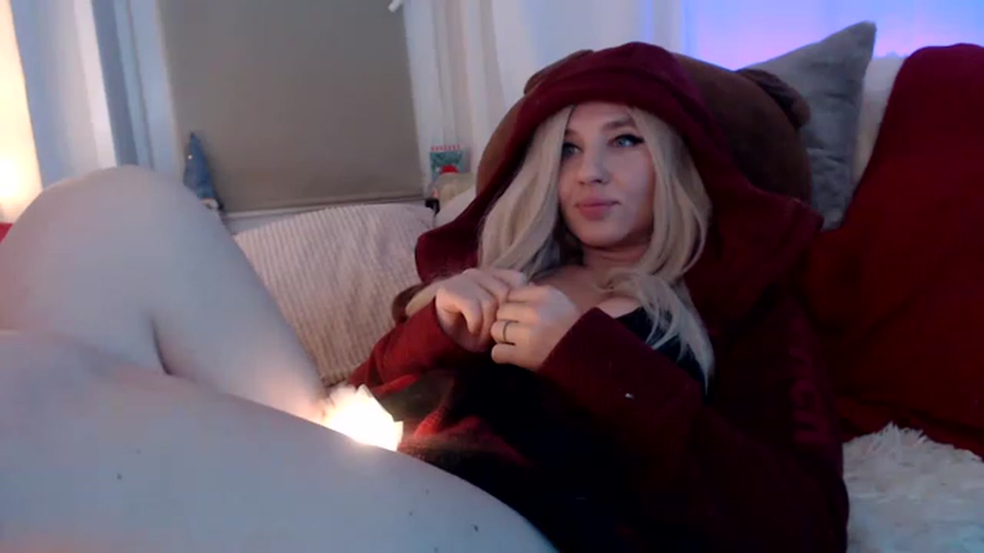 Gallery image thumbnail from SASHA_SHOKI's myfreecams stream on, 11/26/2022, 20:58 image 15 of 20