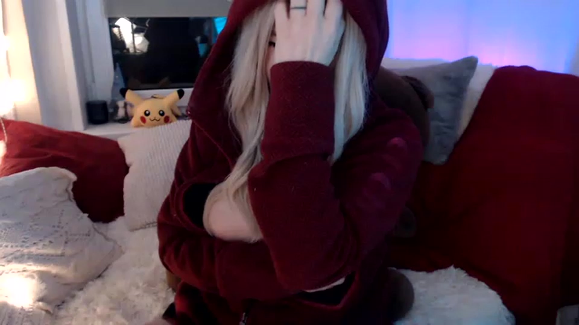 Gallery image thumbnail from SASHA_SHOKI's myfreecams stream on, 11/26/2022, 20:58 image 6 of 20