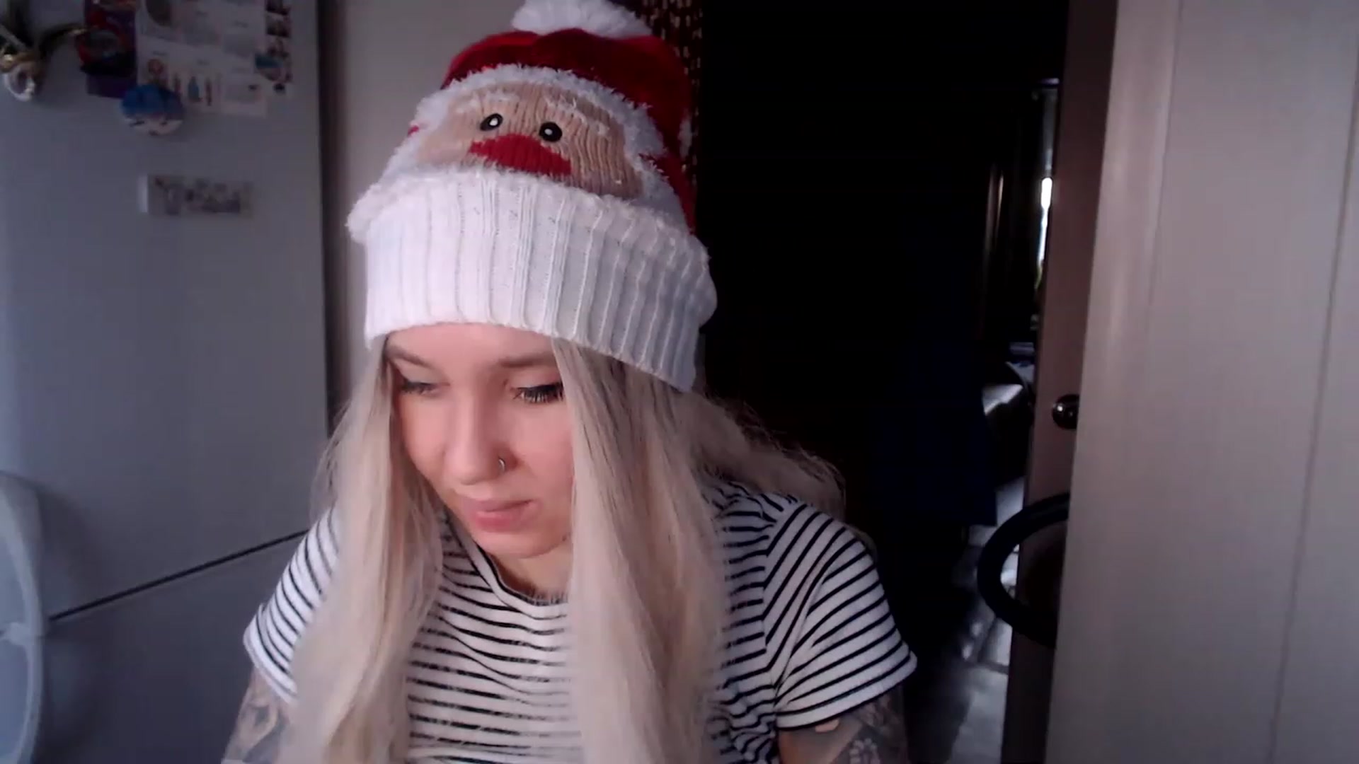 Gallery image thumbnail from SASHA_SHOKI's myfreecams stream on, 12/25/2022, 11:53 image 18 of 20