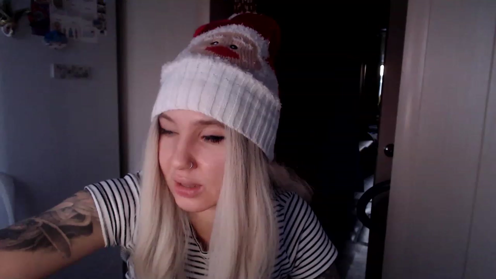 Gallery image thumbnail from SASHA_SHOKI's myfreecams stream on, 12/25/2022, 11:53 image 19 of 20