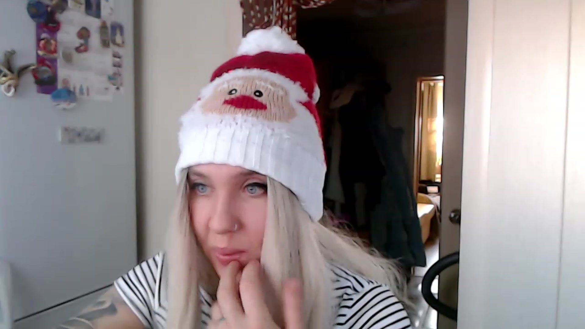 Gallery image thumbnail from SASHA_SHOKI's myfreecams stream on, 12/25/2022, 11:53 image 6 of 20