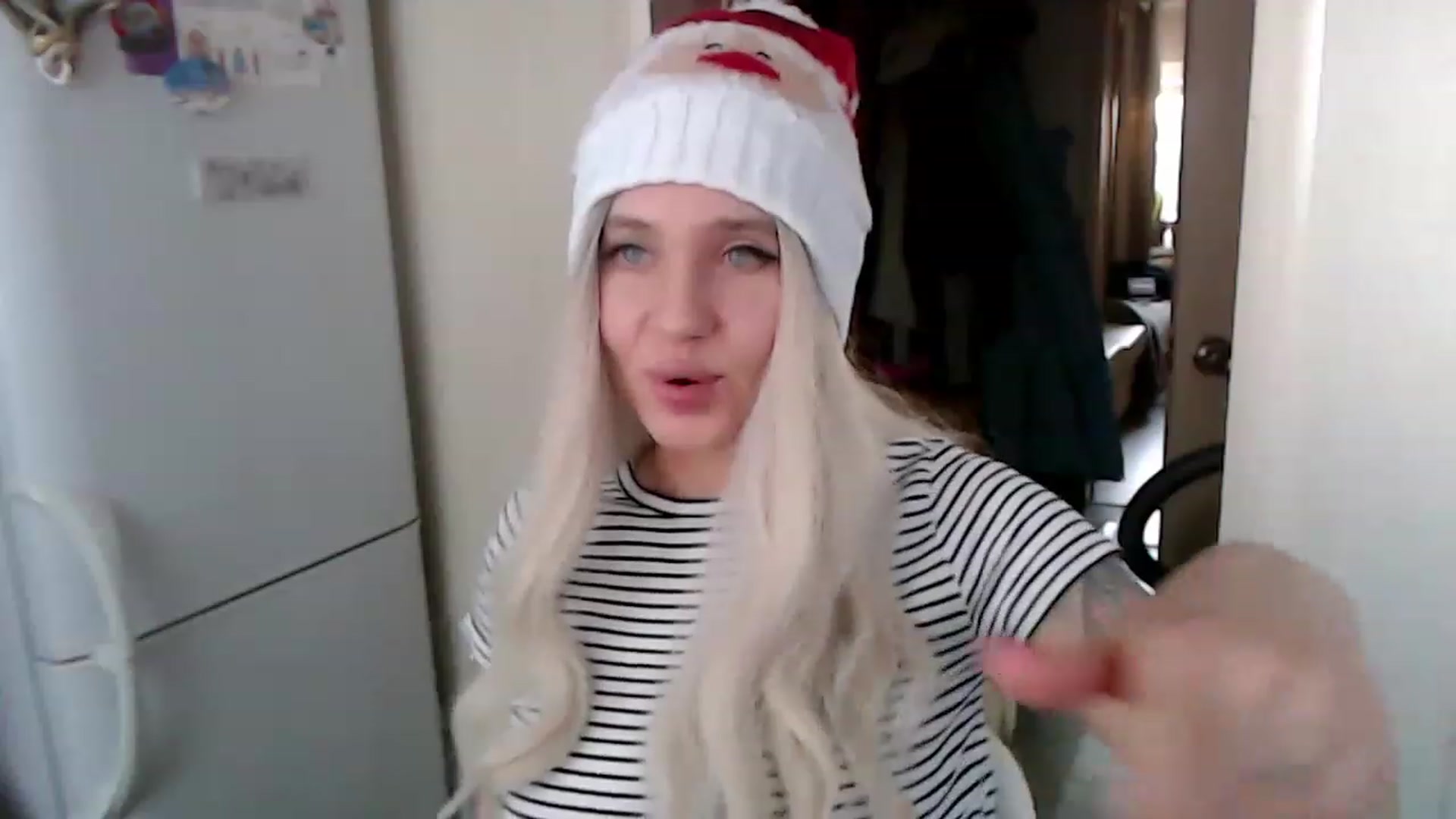 Gallery image thumbnail from SASHA_SHOKI's myfreecams stream on, 12/25/2022, 11:53 image 9 of 20