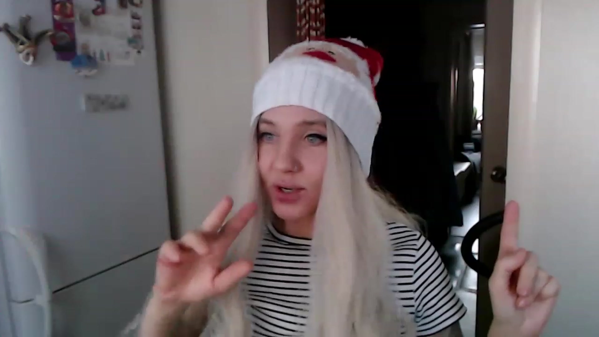 Gallery image thumbnail from SASHA_SHOKI's myfreecams stream on, 12/25/2022, 11:53 image 12 of 20