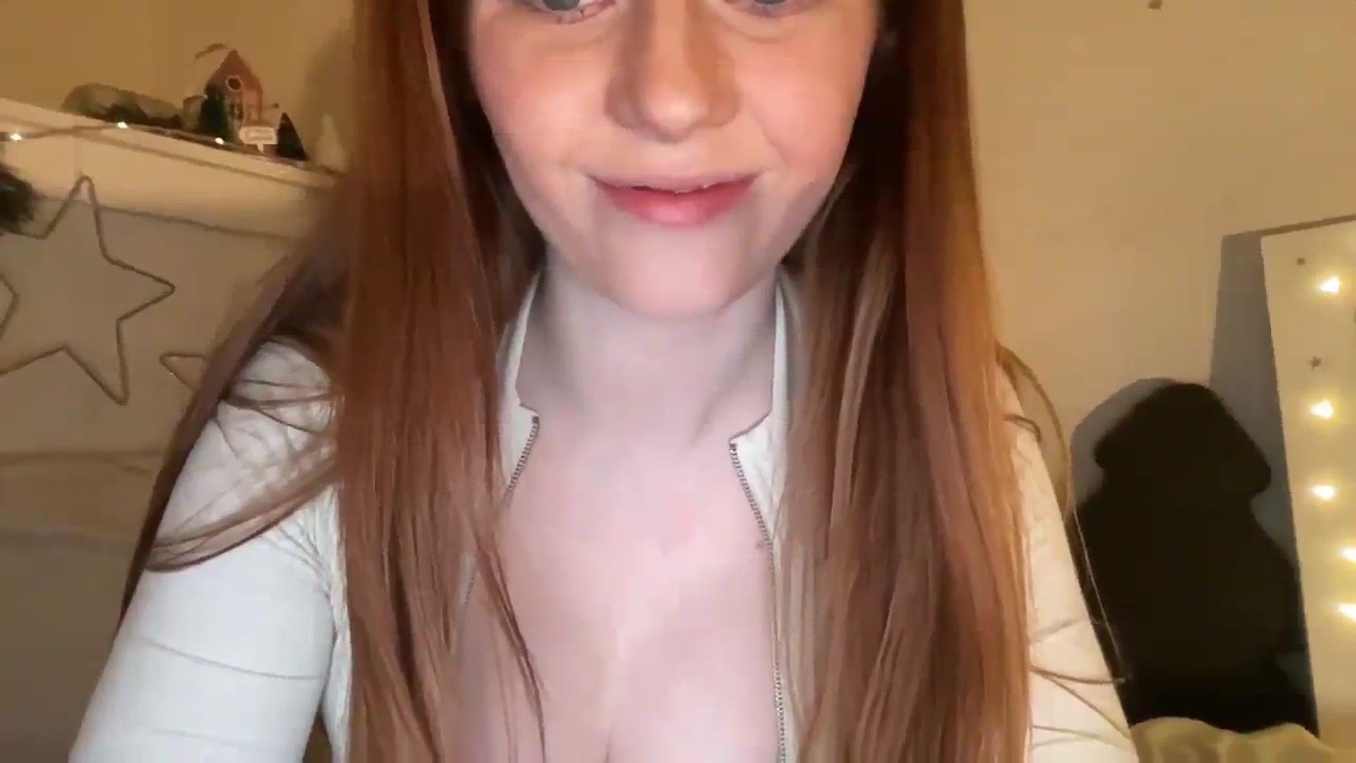 Gallery image thumbnail from SEATTLESBABY's myfreecams stream on, 12/25/2023, 08:34 image 9 of 20