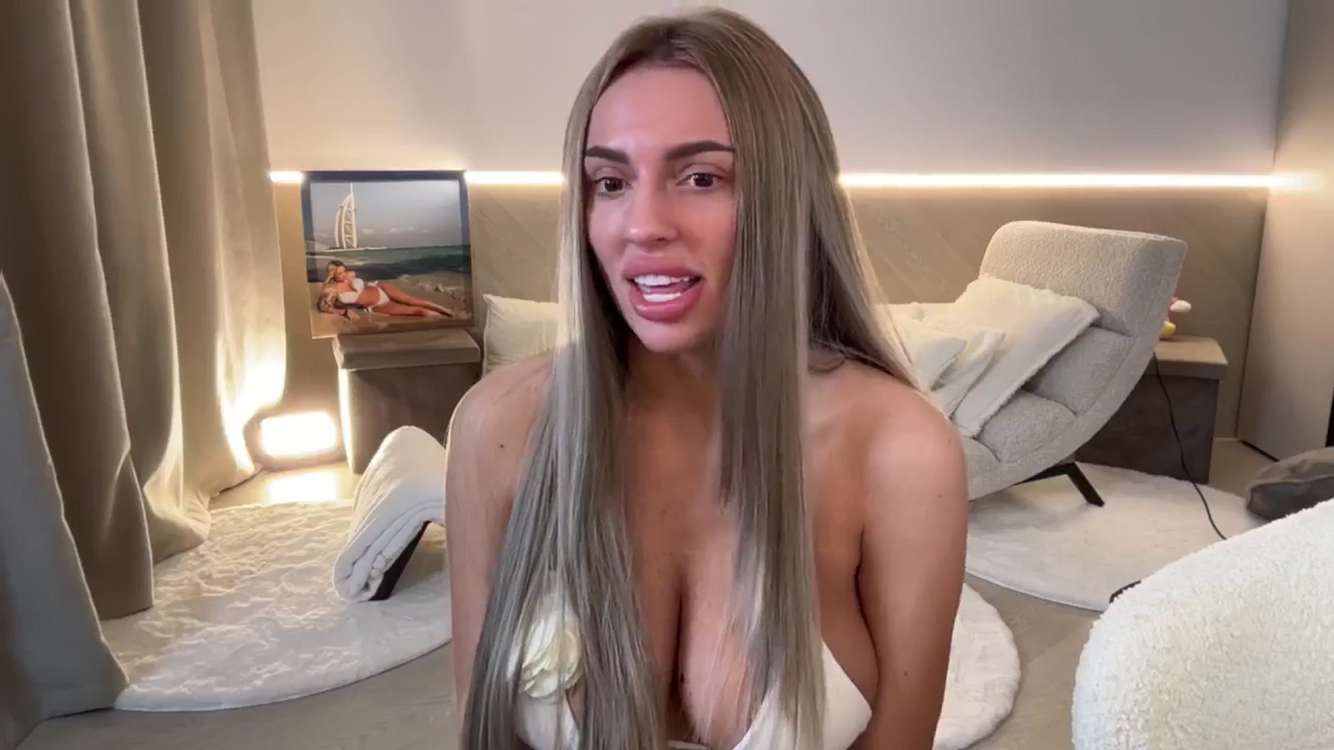 Gallery image thumbnail from SELENA_MFC's myfreecams stream on, 02/26/2026, 06:53 image 18 of 20