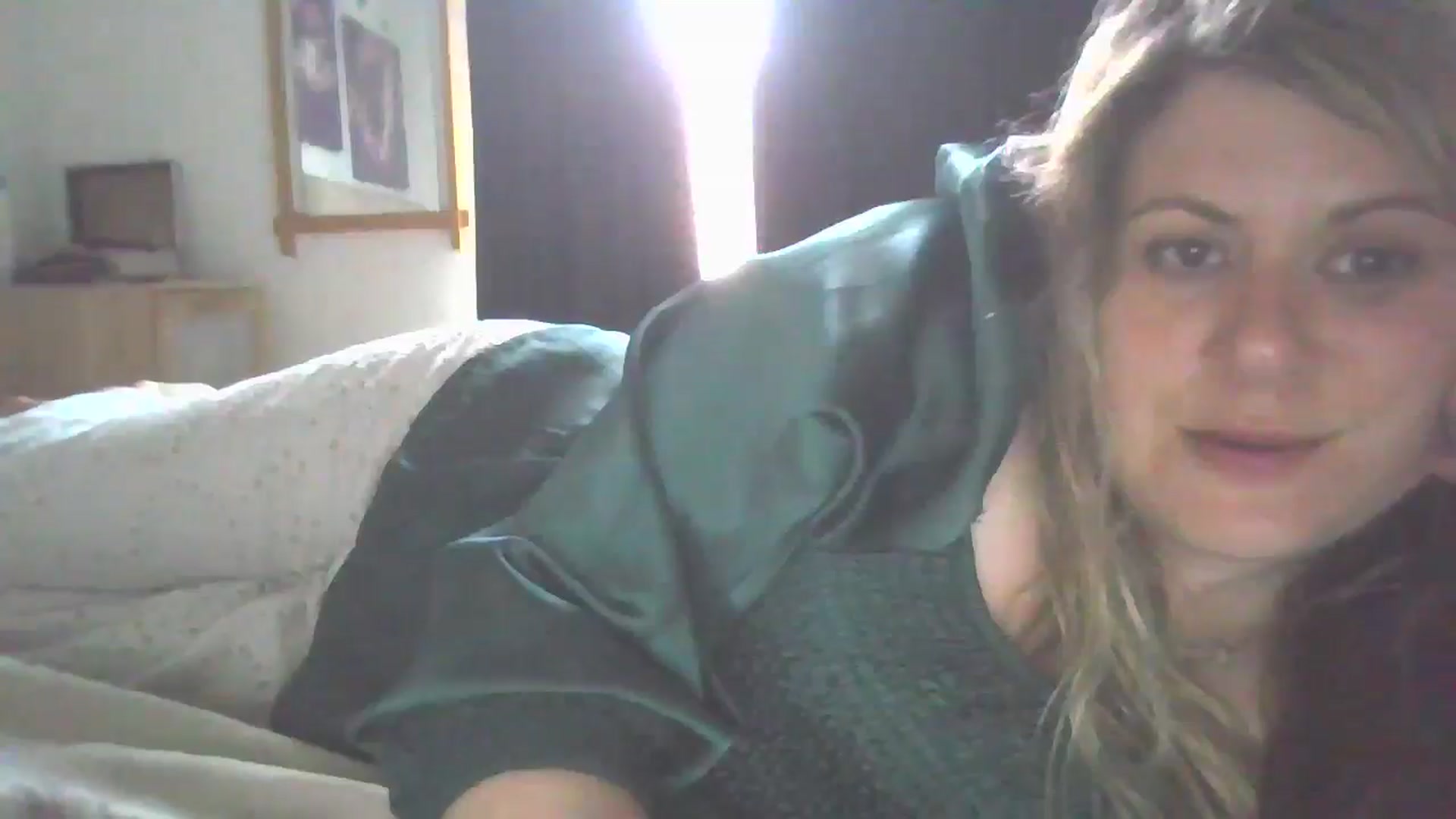 Gallery image thumbnail from SEXYSOPHXXX2's myfreecams stream on, 06/02/2024, 18:51 image 4 of 20