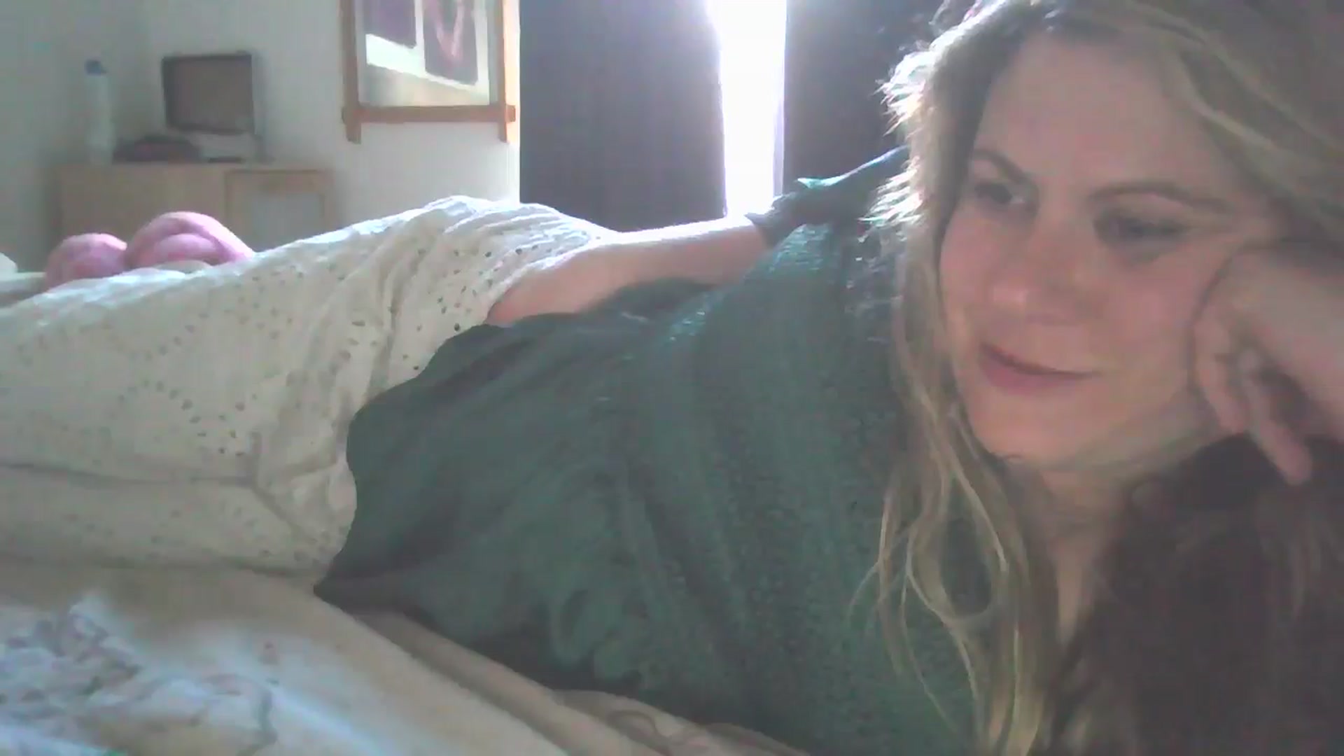 Gallery image thumbnail from SEXYSOPHXXX2's myfreecams stream on, 06/02/2024, 18:51 image 12 of 20