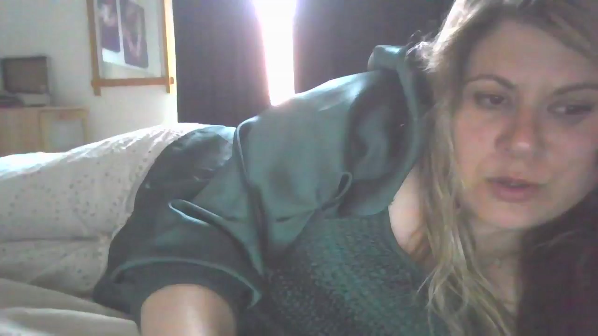 Gallery image thumbnail from SEXYSOPHXXX2's myfreecams stream on, 06/02/2024, 18:51 image 1 of 20