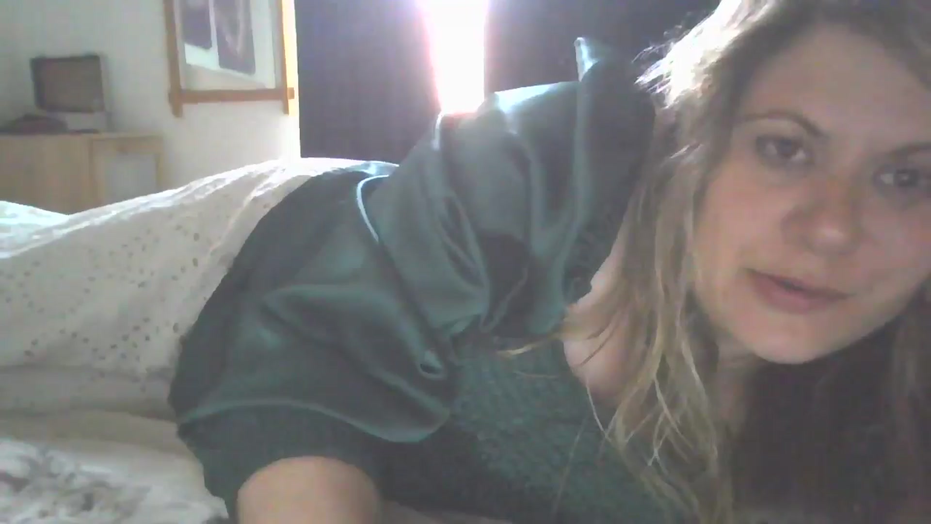 Gallery image thumbnail from SEXYSOPHXXX2's myfreecams stream on, 06/02/2024, 18:51 image 9 of 20