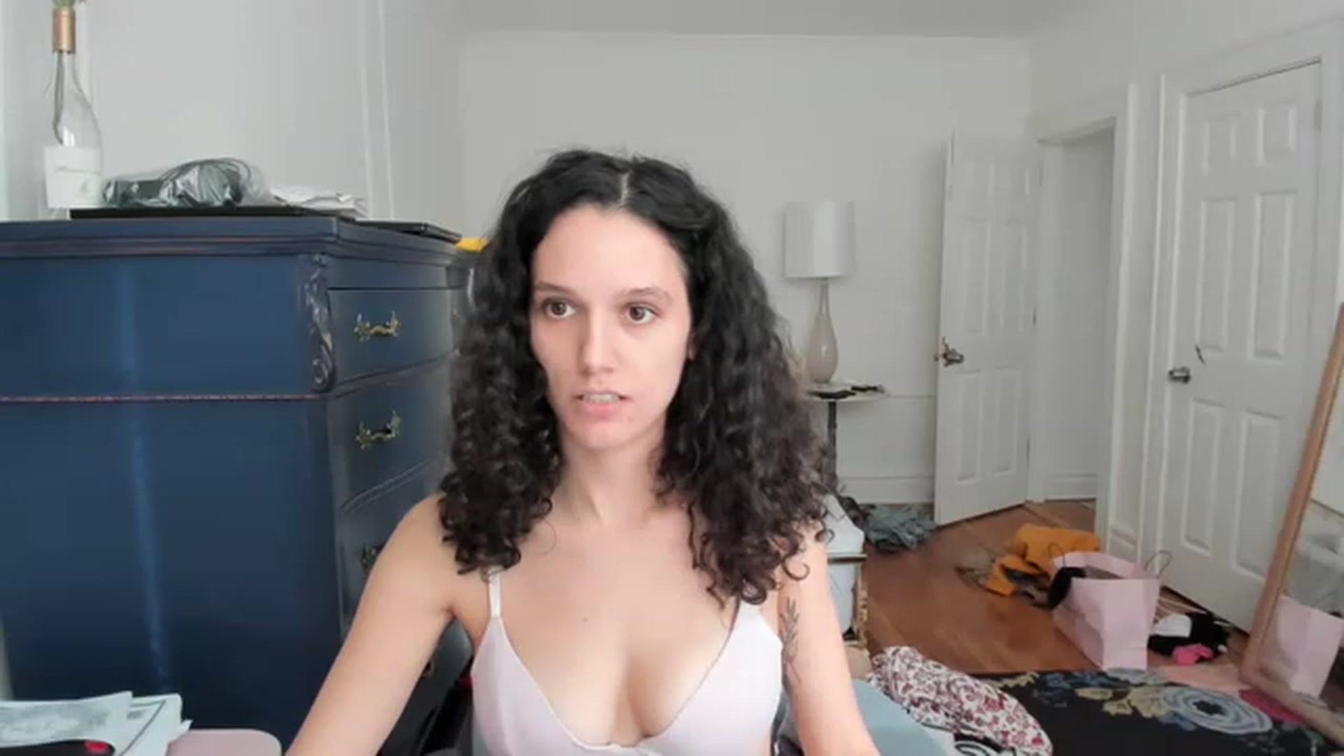 Gallery image thumbnail from SHINYREIGN's myfreecams stream on, 11/15/2022, 17:30 image 19 of 20