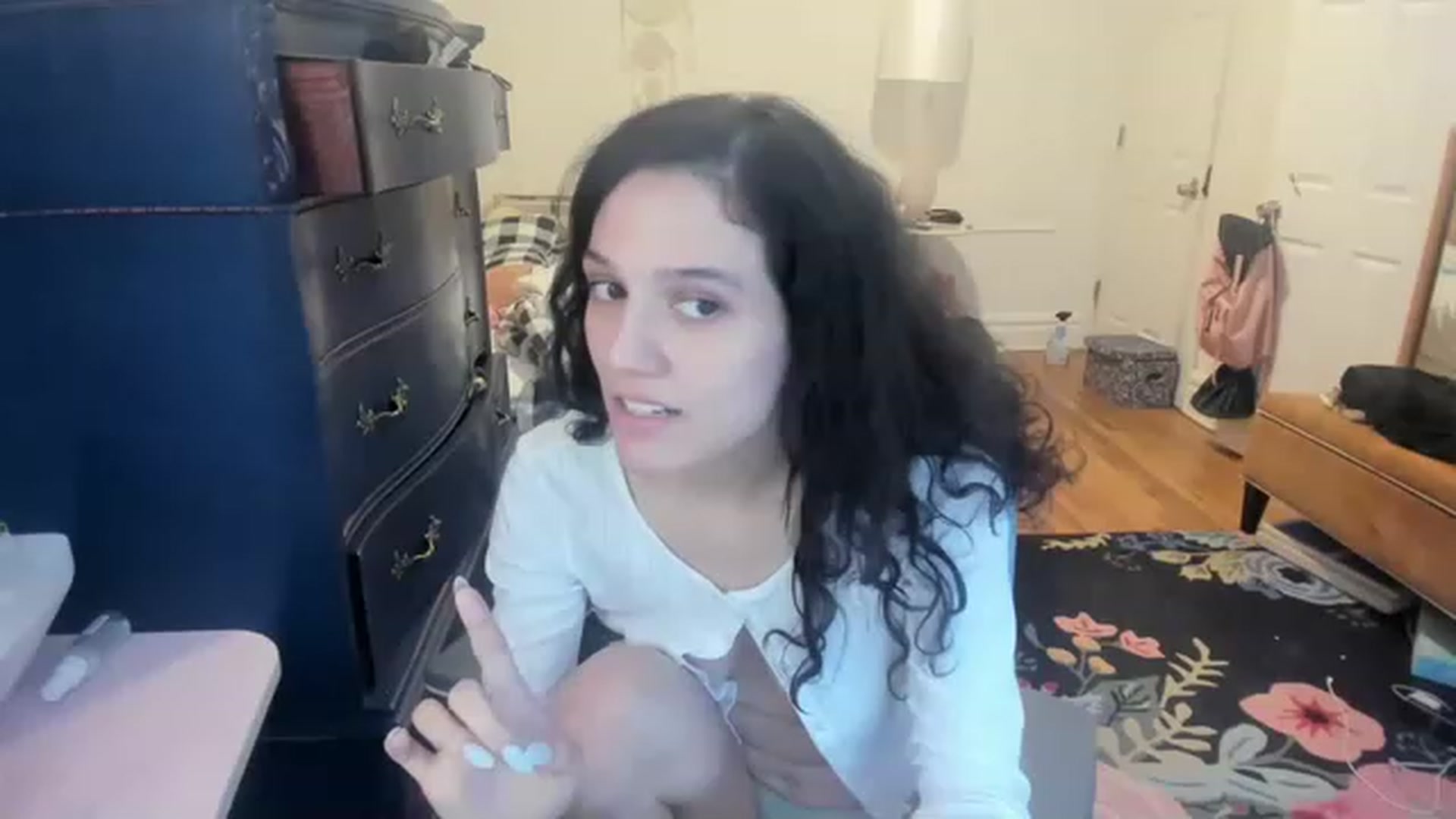 Gallery image thumbnail from SHINYREIGN's myfreecams stream on, 03/16/2023, 12:05 image 5 of 20
