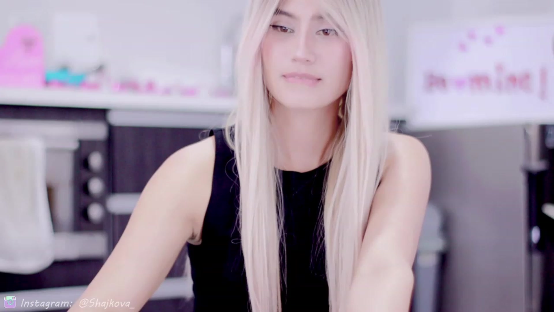 Gallery image thumbnail from SHajkova's myfreecams stream on, 02/04/2023, 17:58 image 16 of 20