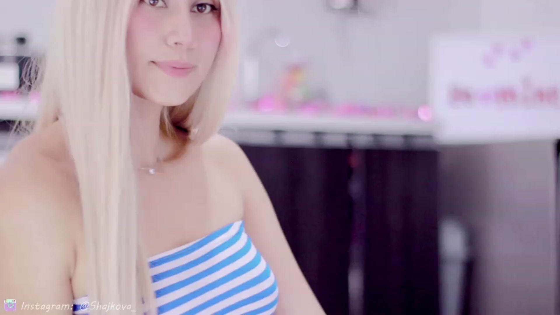 Gallery image thumbnail from SHajkova's myfreecams stream on, 02/06/2023, 21:31 image 5 of 20