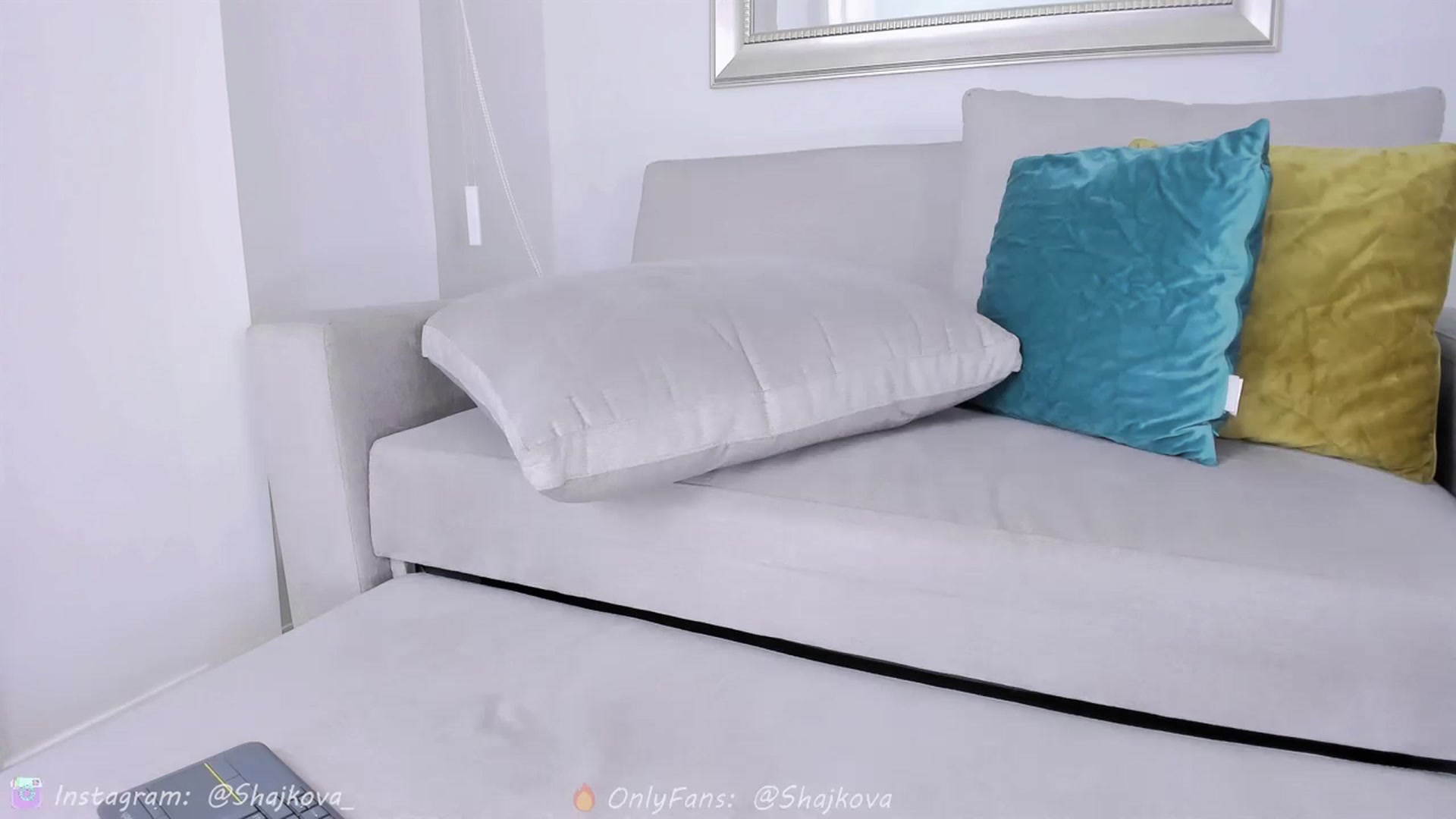 Gallery image thumbnail from SHajkova's myfreecams stream on, 06/02/2023, 20:19 image 3 of 20