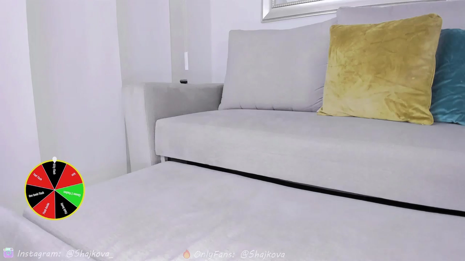 Gallery image thumbnail from SHajkova's myfreecams stream on, 06/07/2023, 19:55 image 16 of 20