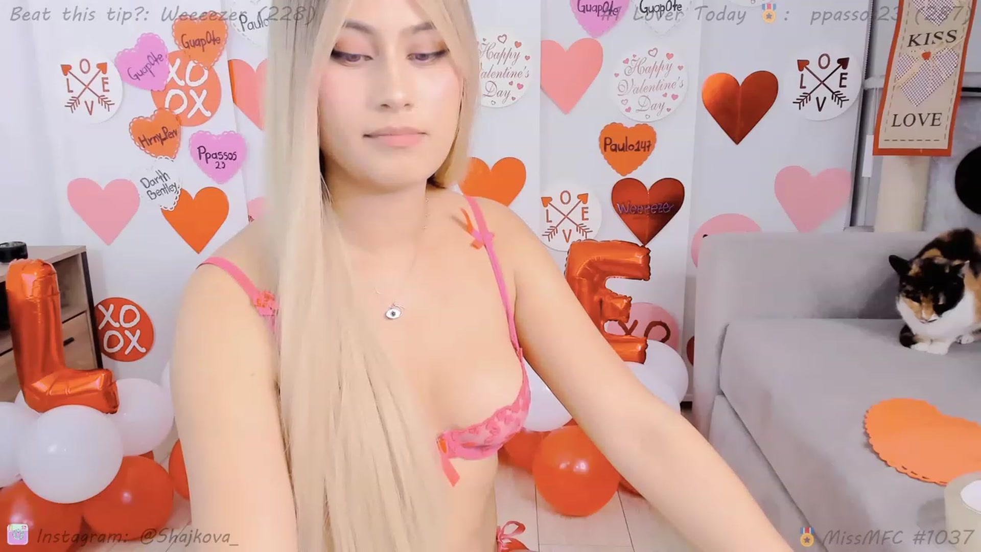 Gallery image thumbnail from SHajkova's myfreecams stream on, 02/13/2024, 02:20 image 17 of 20