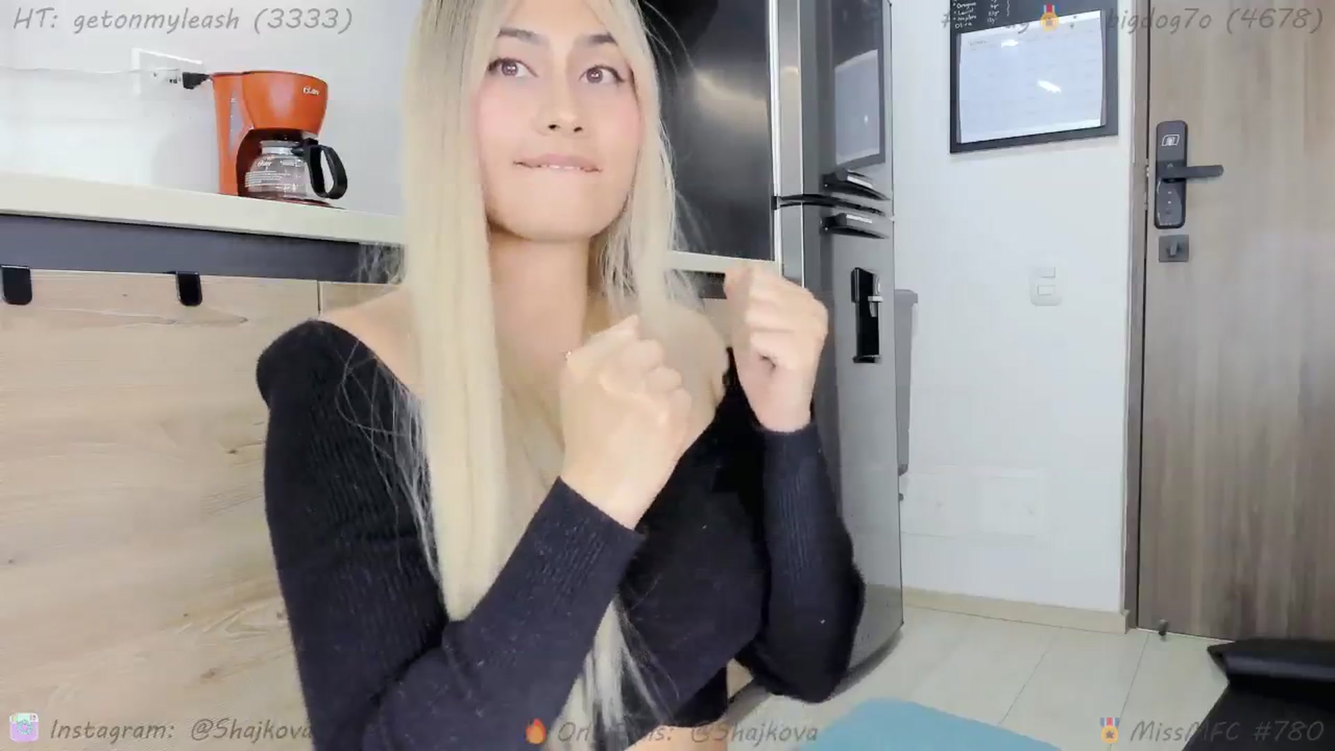 Gallery image thumbnail from SHajkova's myfreecams stream on, 03/16/2024, 04:32 image 15 of 20