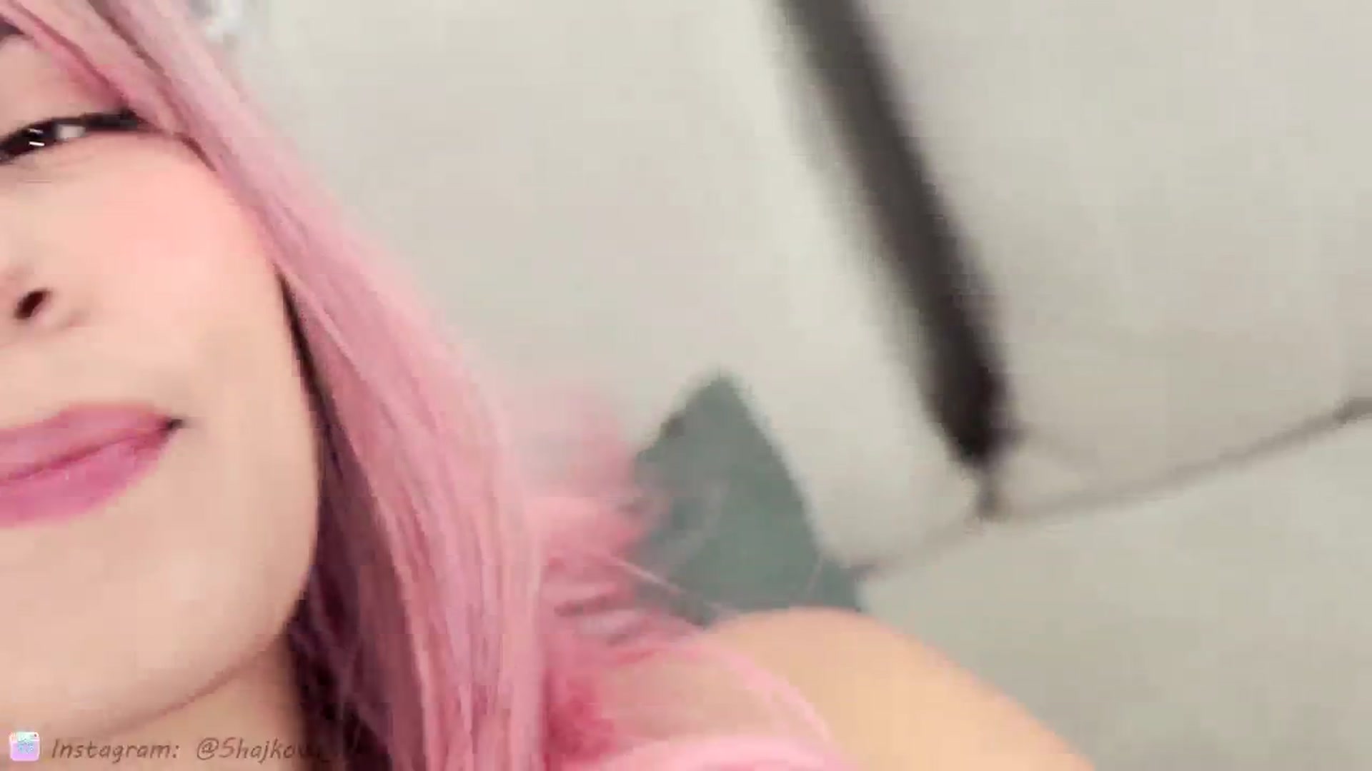 Gallery image thumbnail from SHajkova's myfreecams stream on, 05/18/2024, 23:10 image 7 of 20