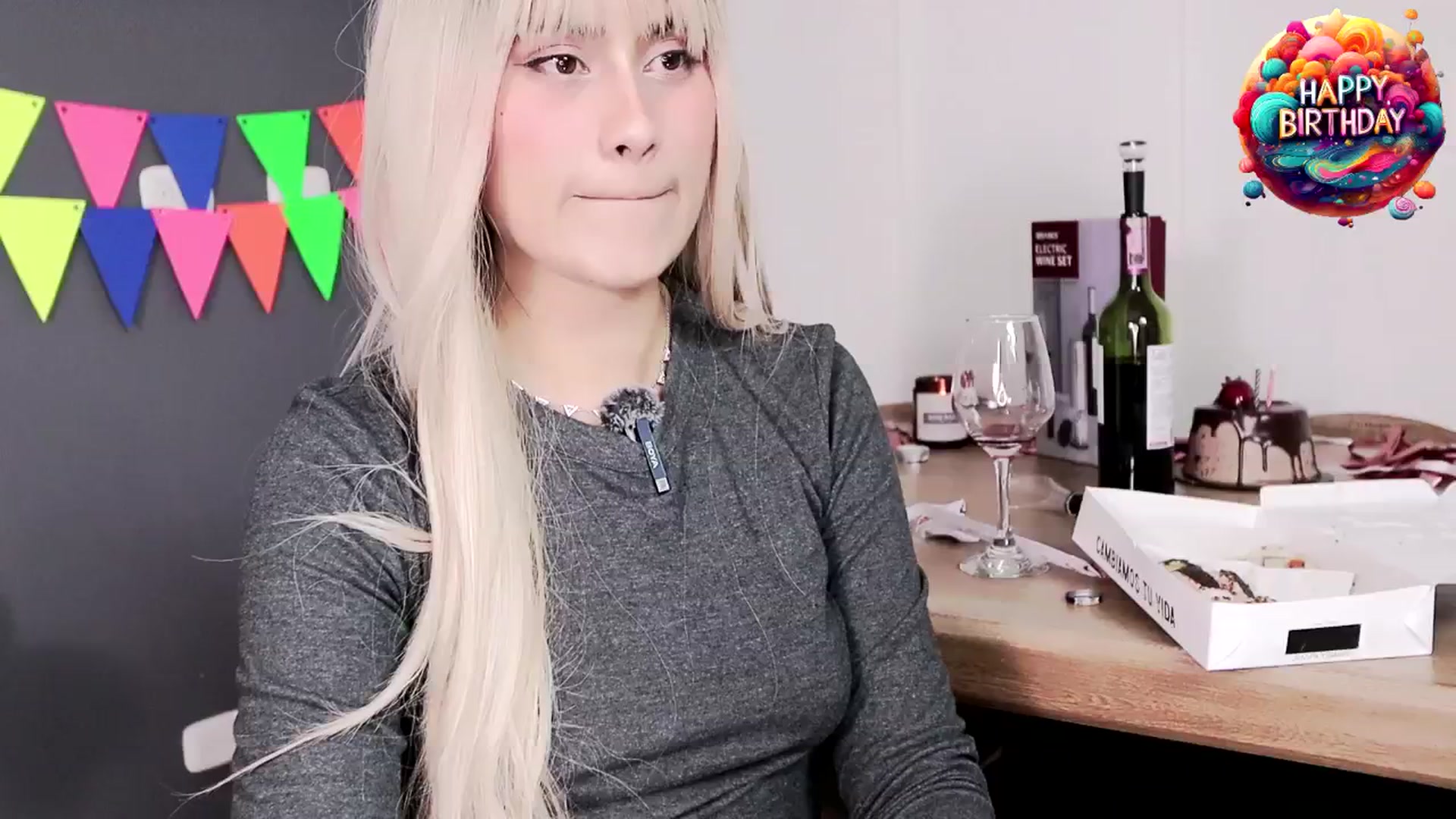 Gallery image thumbnail from SHajkova's myfreecams stream on, 09/08/2024, 02:59 image 12 of 20