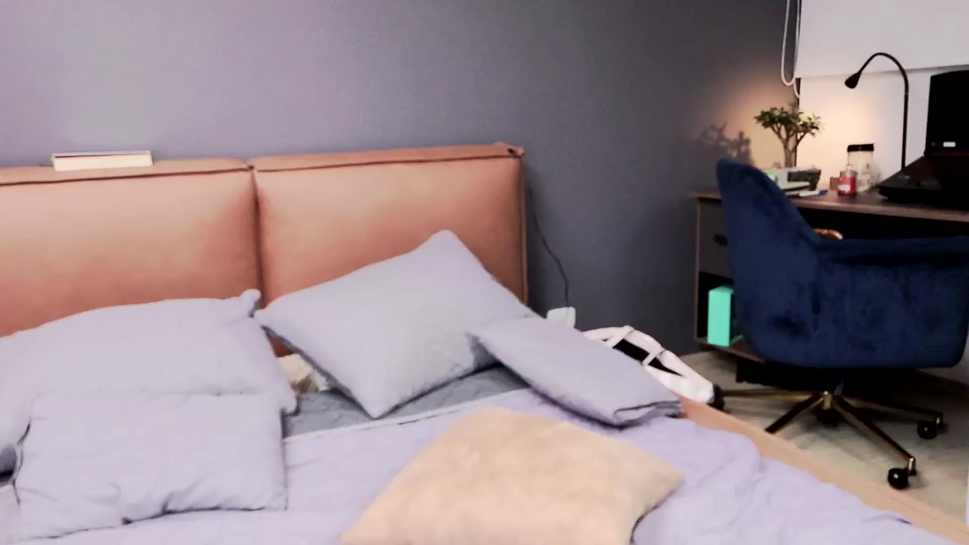 Gallery image thumbnail from SHajkova's myfreecams stream on, 09/14/2024, 01:48 image 17 of 20