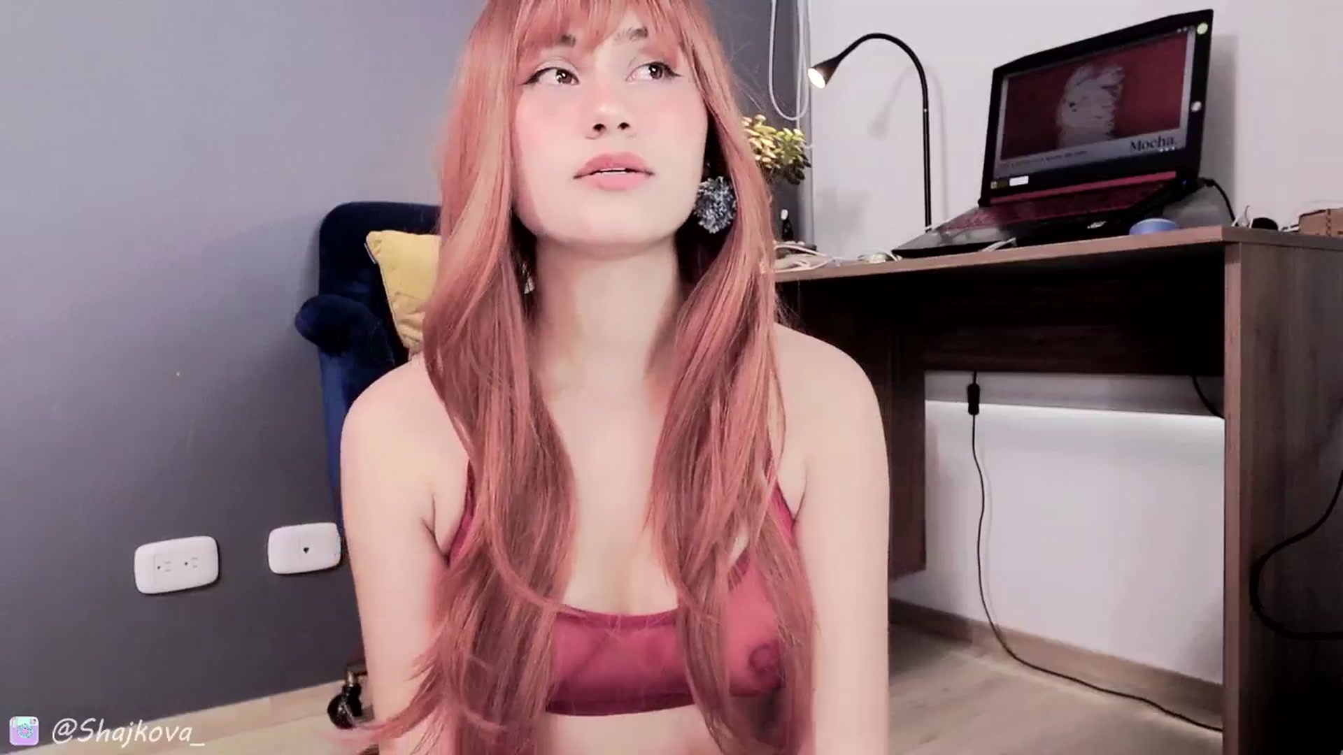 Gallery image thumbnail from SHajkova's myfreecams stream on, 04/04/2025, 18:10 image 10 of 20