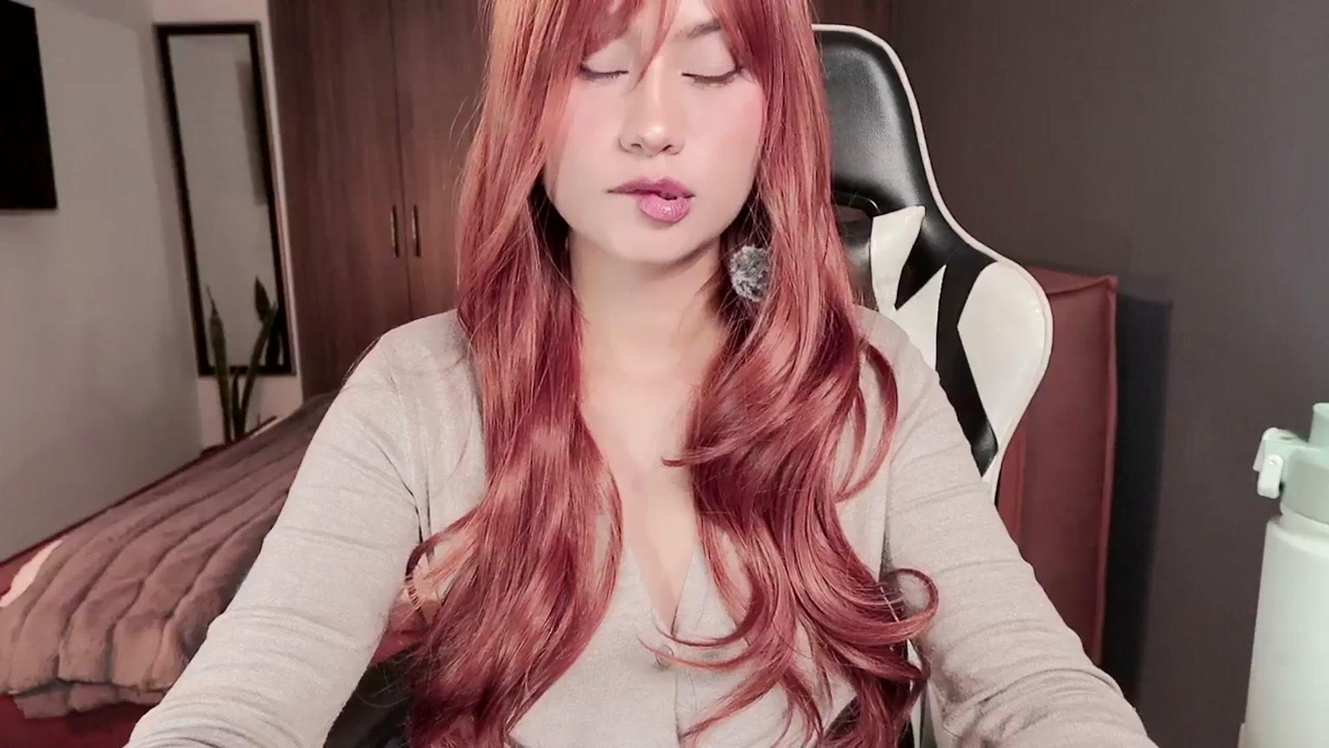 Gallery image thumbnail from SHajkova's myfreecams stream on, 09/23/2025, 17:21 image 9 of 20