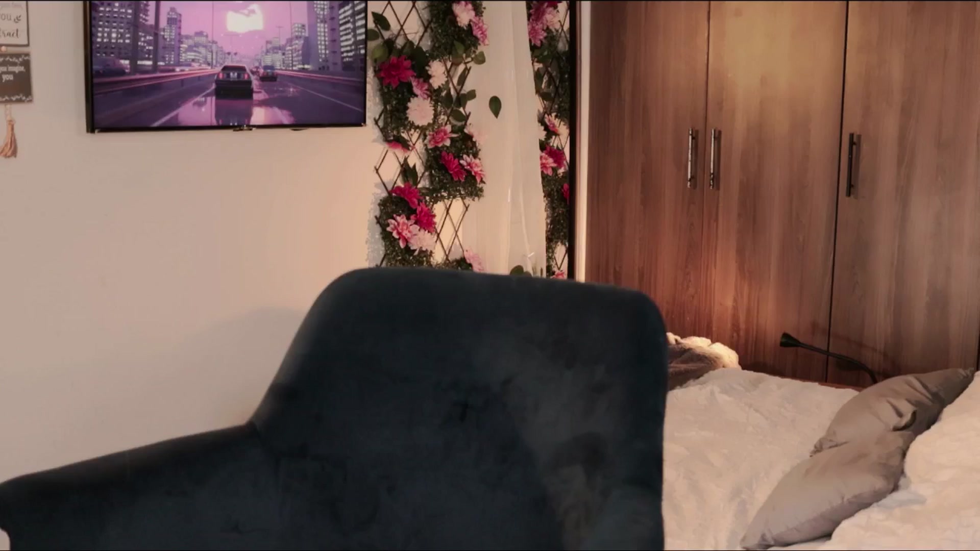 Gallery image thumbnail from SHajkova's myfreecams stream on, 02/24/2026, 23:18 image 3 of 20