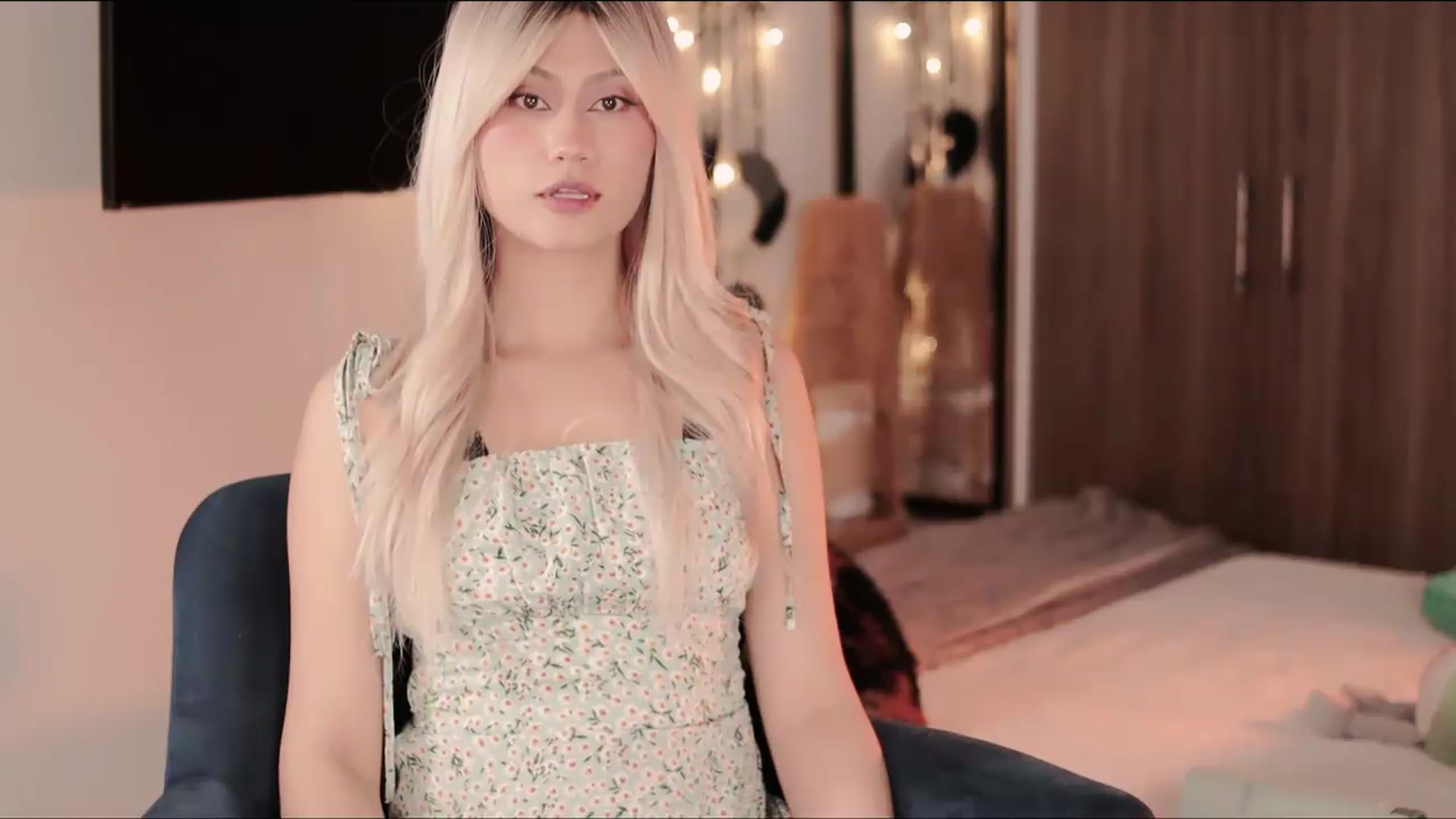 Gallery image thumbnail from SHajkova's myfreecams stream on, 08/14/2026, 22:05 image 14 of 20