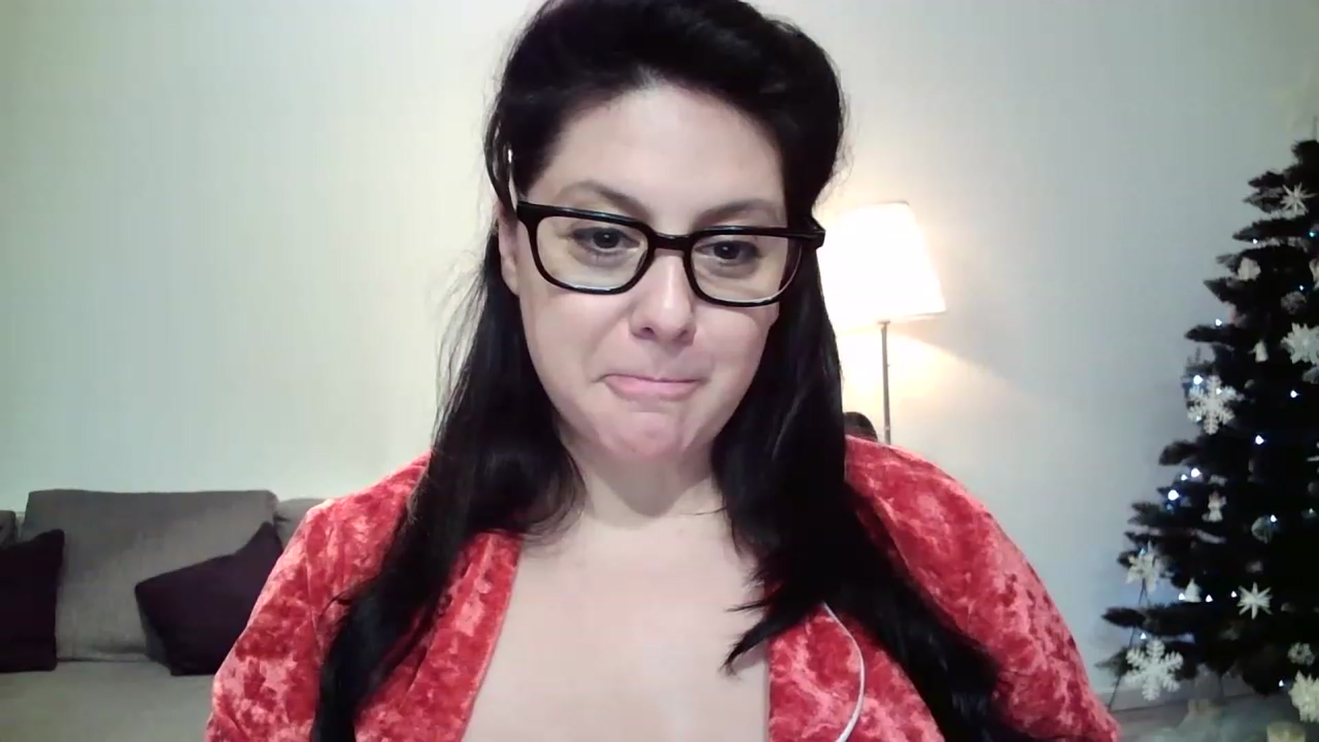 Gallery image thumbnail from SILKYWOMAN's myfreecams stream on, 12/31/2022, 23:10 image 17 of 20