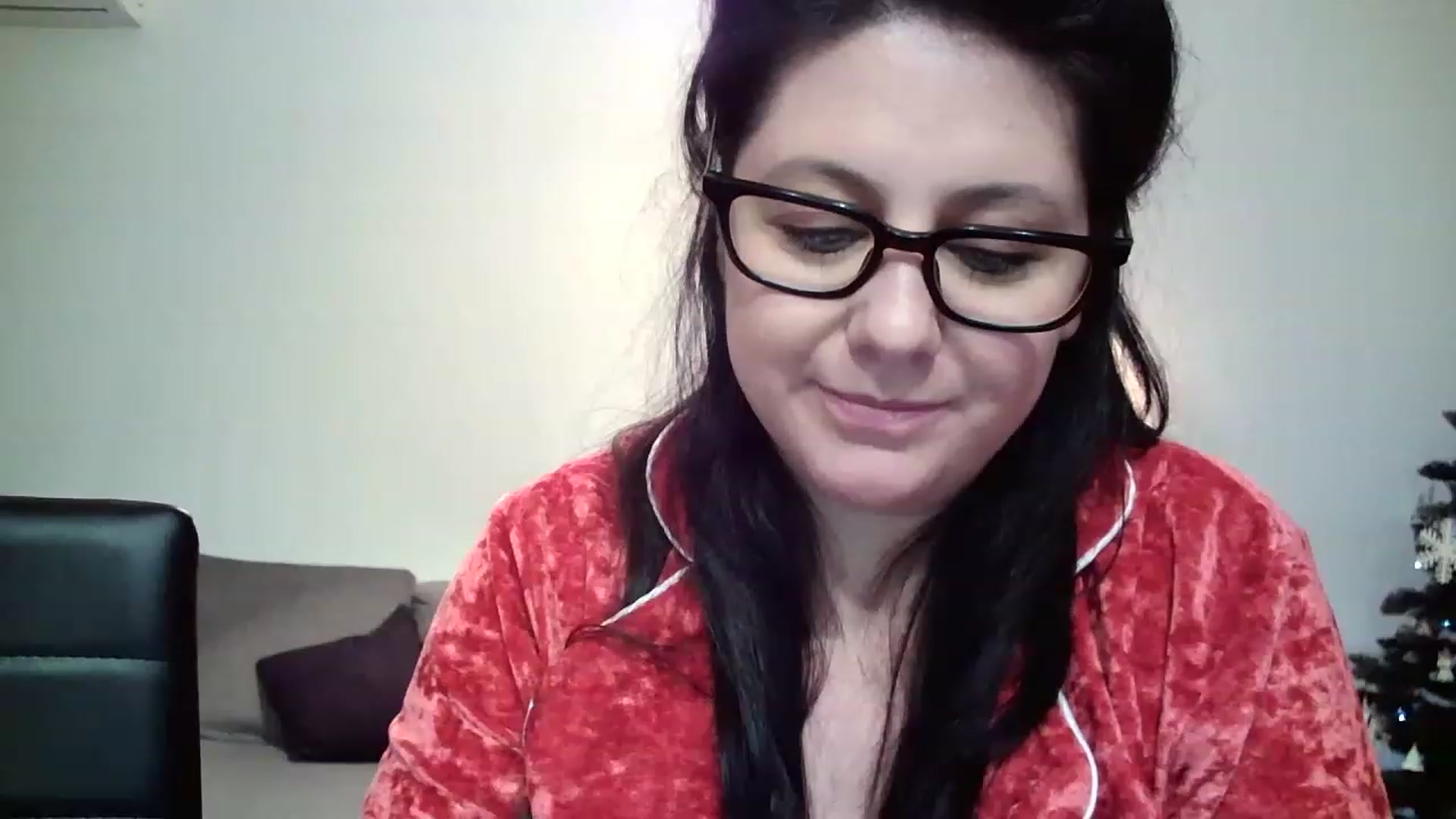 Gallery image thumbnail from SILKYWOMAN's myfreecams stream on, 12/31/2022, 23:10 image 13 of 20