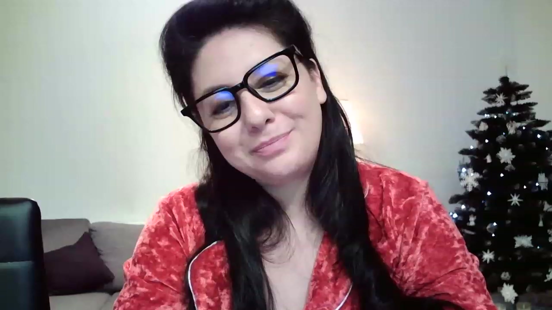 Gallery image thumbnail from SILKYWOMAN's myfreecams stream on, 12/31/2022, 23:10 image 19 of 20