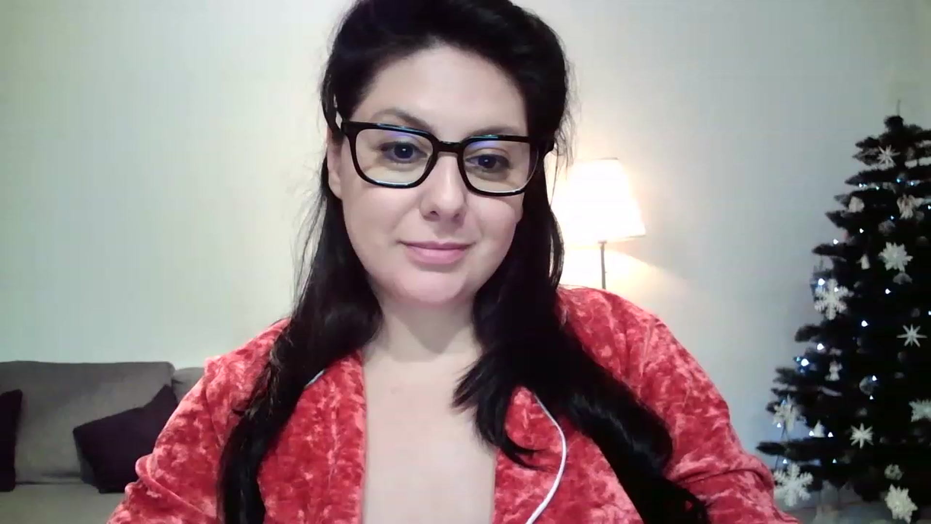 Gallery image thumbnail from SILKYWOMAN's myfreecams stream on, 12/31/2022, 23:10 image 15 of 20