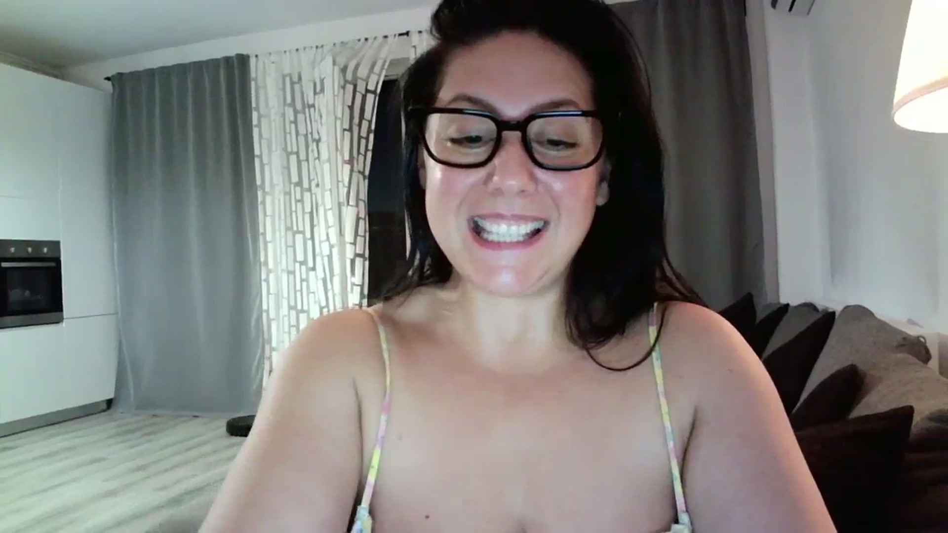 Gallery image thumbnail from SILKYWOMAN's myfreecams stream on, 07/29/2023, 19:00 image 17 of 20