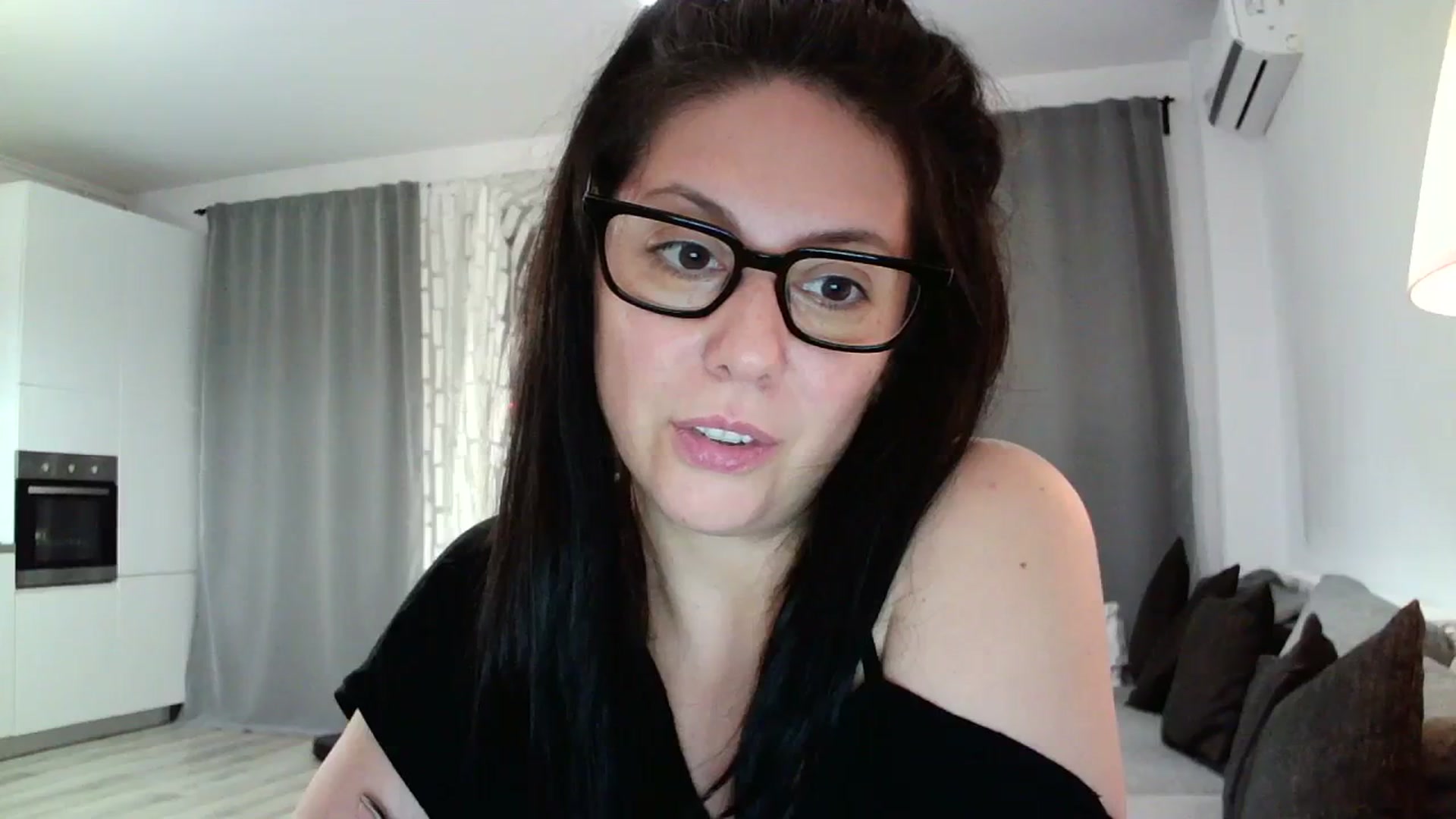 Gallery image thumbnail from SILKYWOMAN's myfreecams stream on, 08/19/2023, 20:10 image 3 of 20